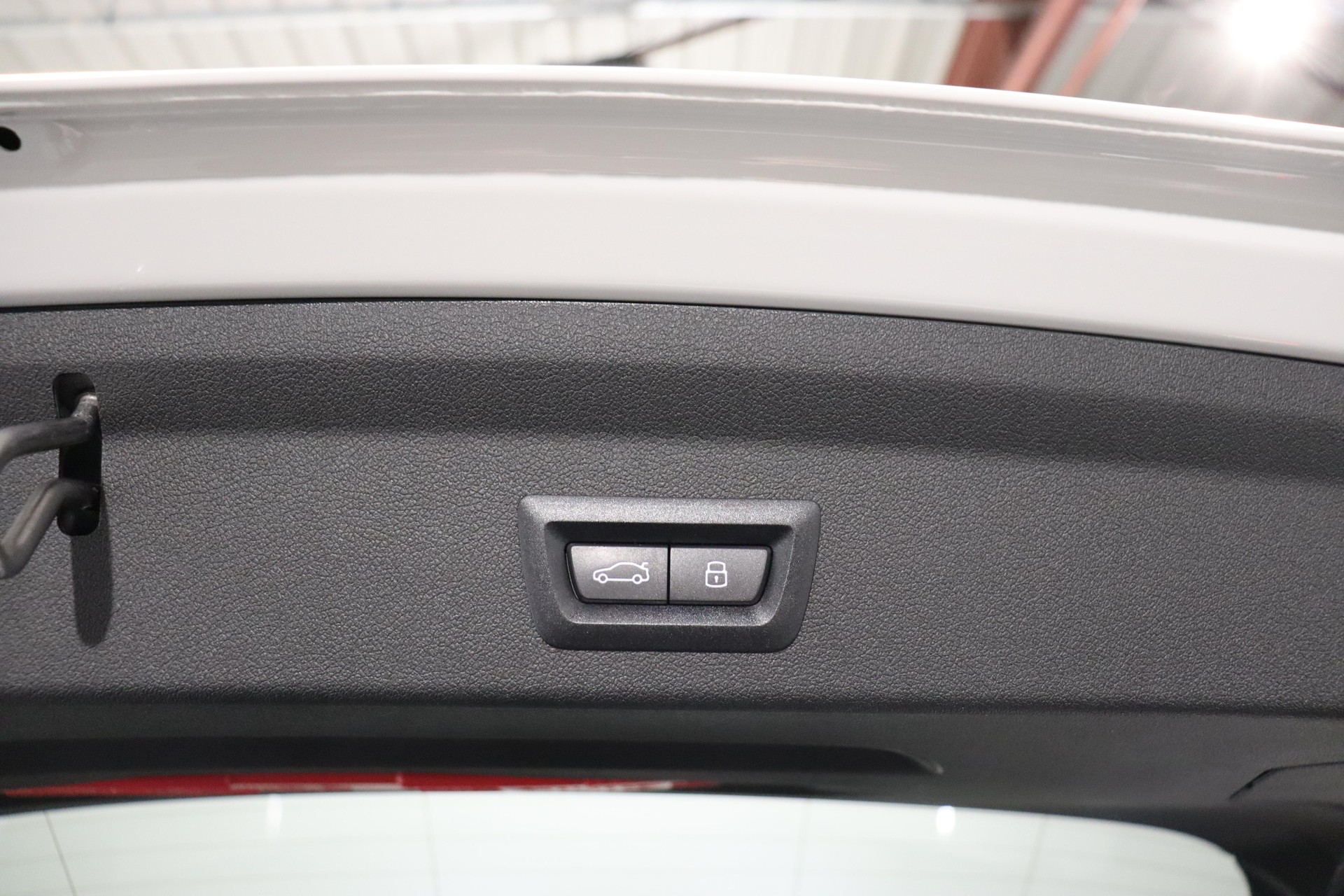 BMW 120i-image-5