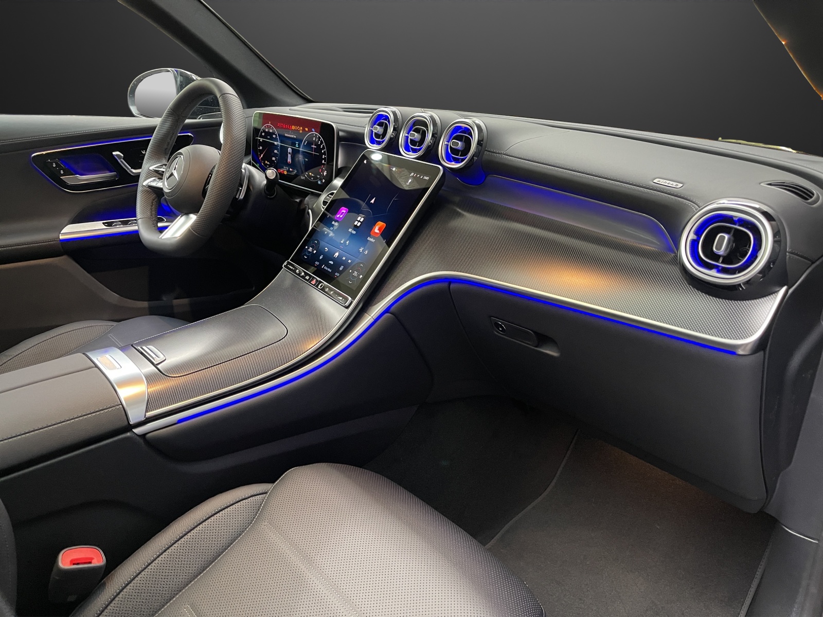 MERCEDES-BENZ GLC 400 e 4MATIC with EQ Hybrid Technology-image-8
