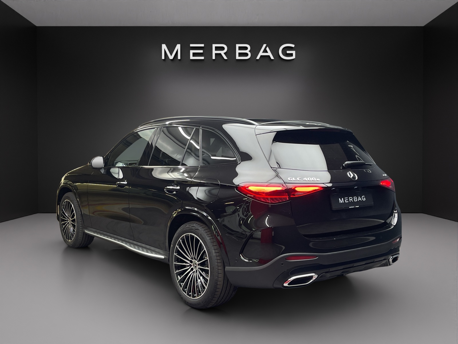 MERCEDES-BENZ GLC 400 e 4MATIC with EQ Hybrid Technology-image-3