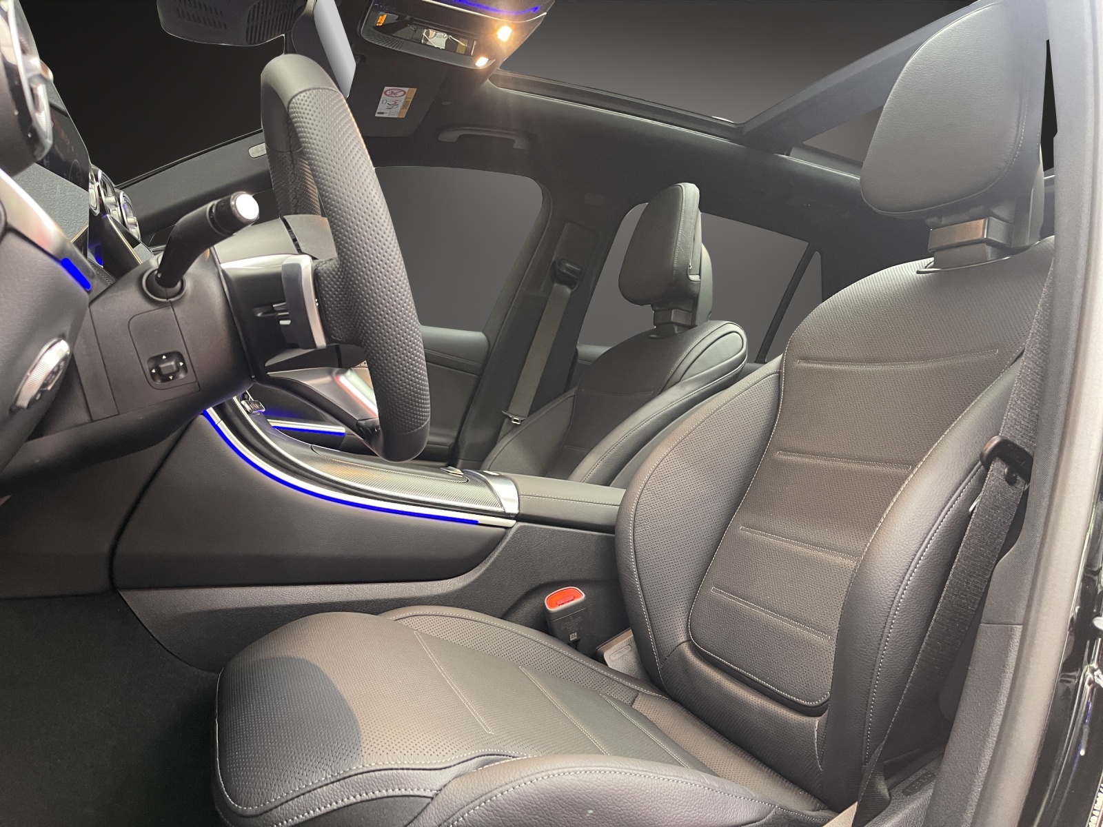 MERCEDES-BENZ GLC 400 e 4MATIC with EQ Hybrid Technology-image-9