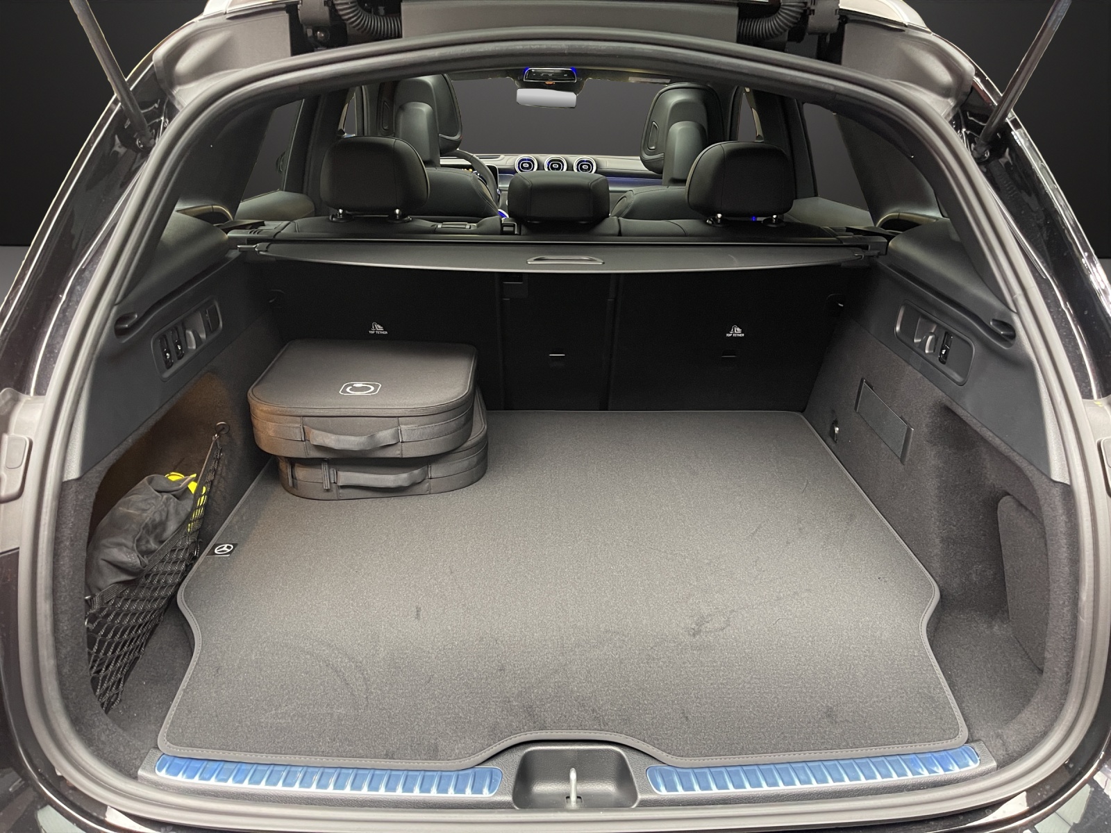 MERCEDES-BENZ GLC 400 e 4MATIC with EQ Hybrid Technology-image-11