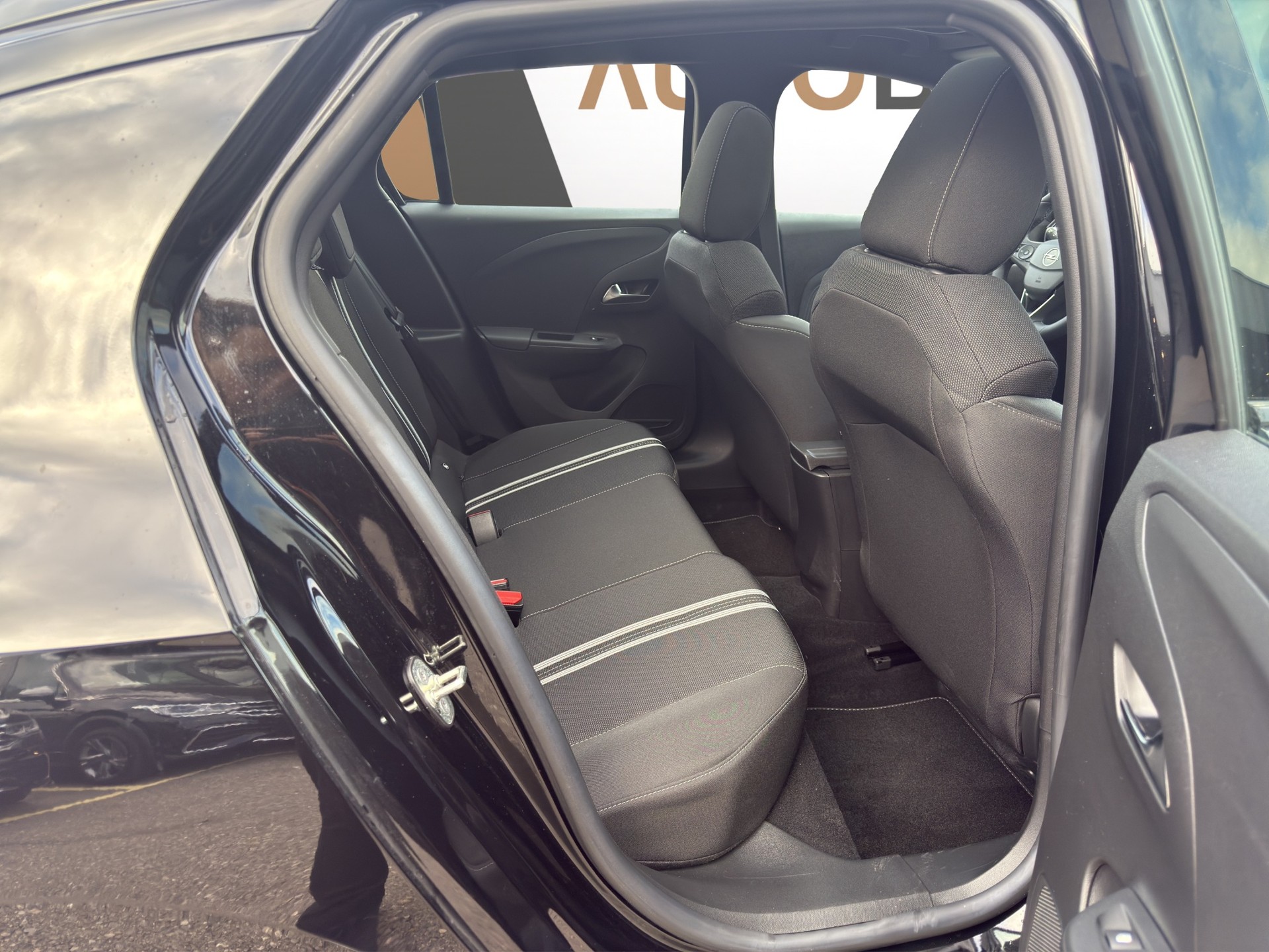 OPEL Corsa-e 156 GS Pack Winter-image-9