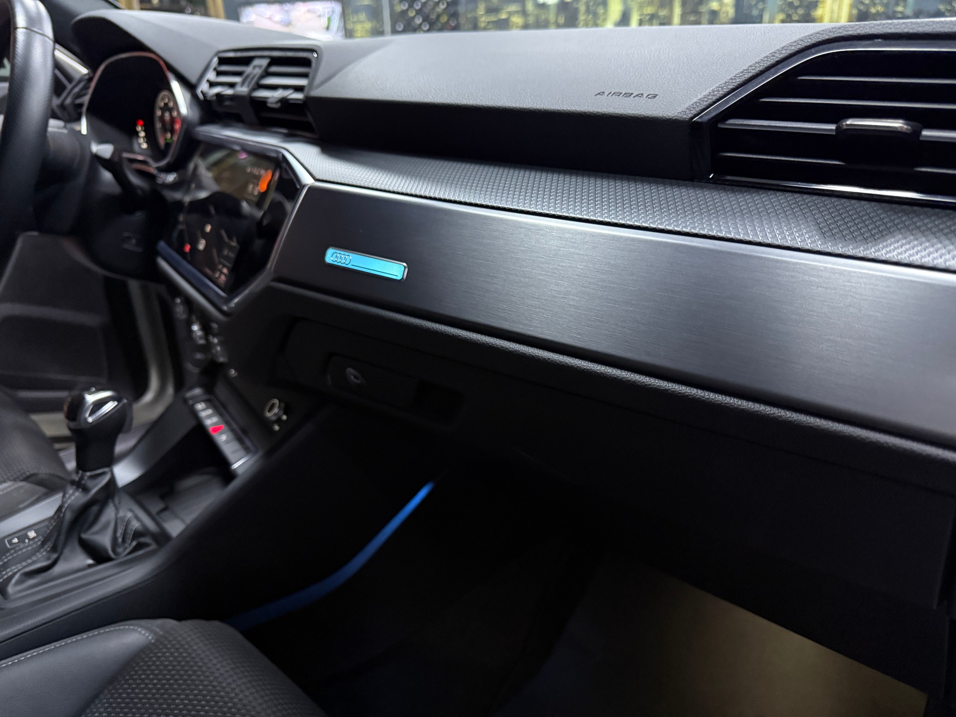 AUDI Q3 Sportback 35 TFSI S line S-tronic-image-10