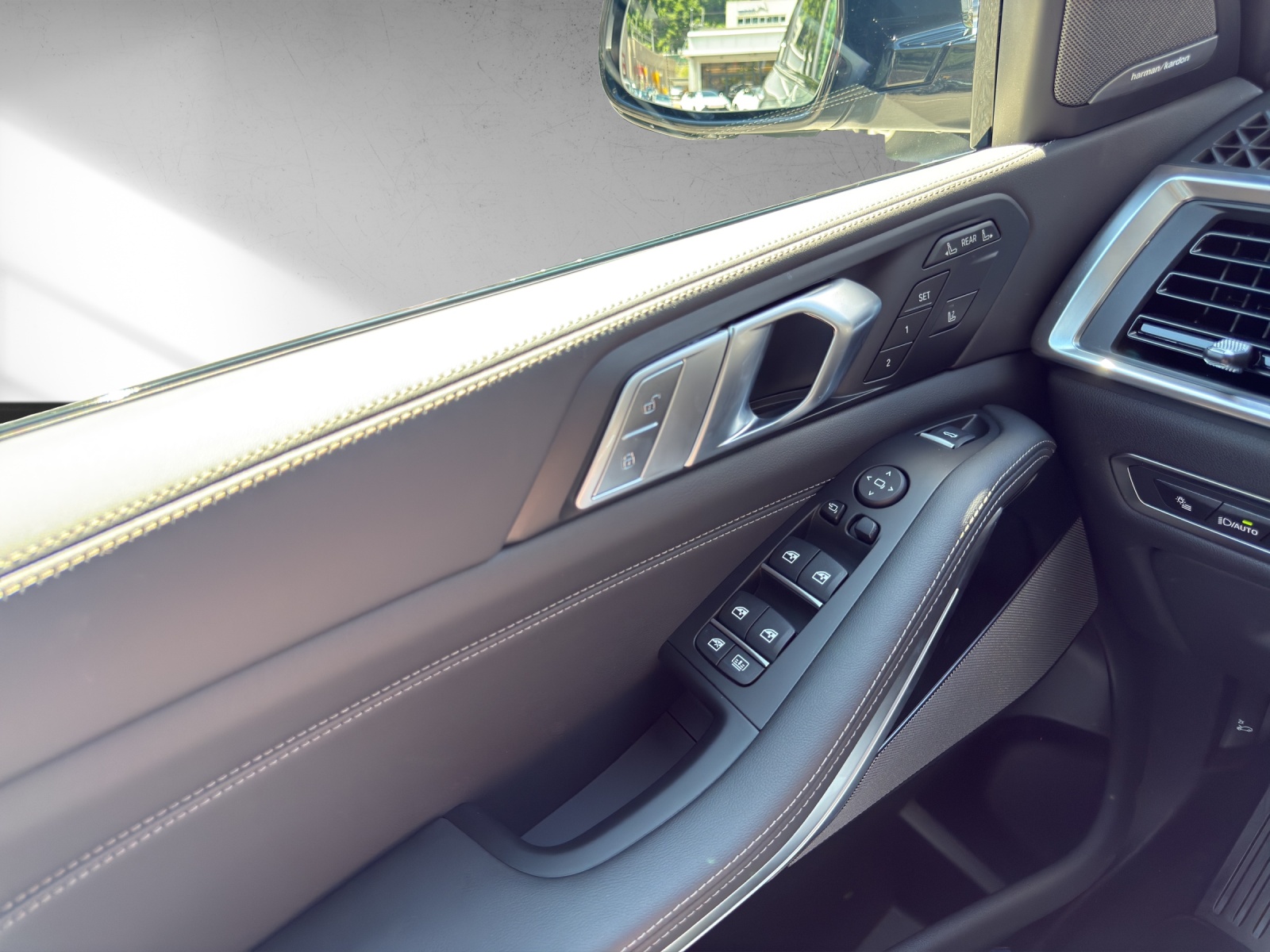BMW X7 xDrive 48V 40d M Sport Pro Steptronic-image-14
