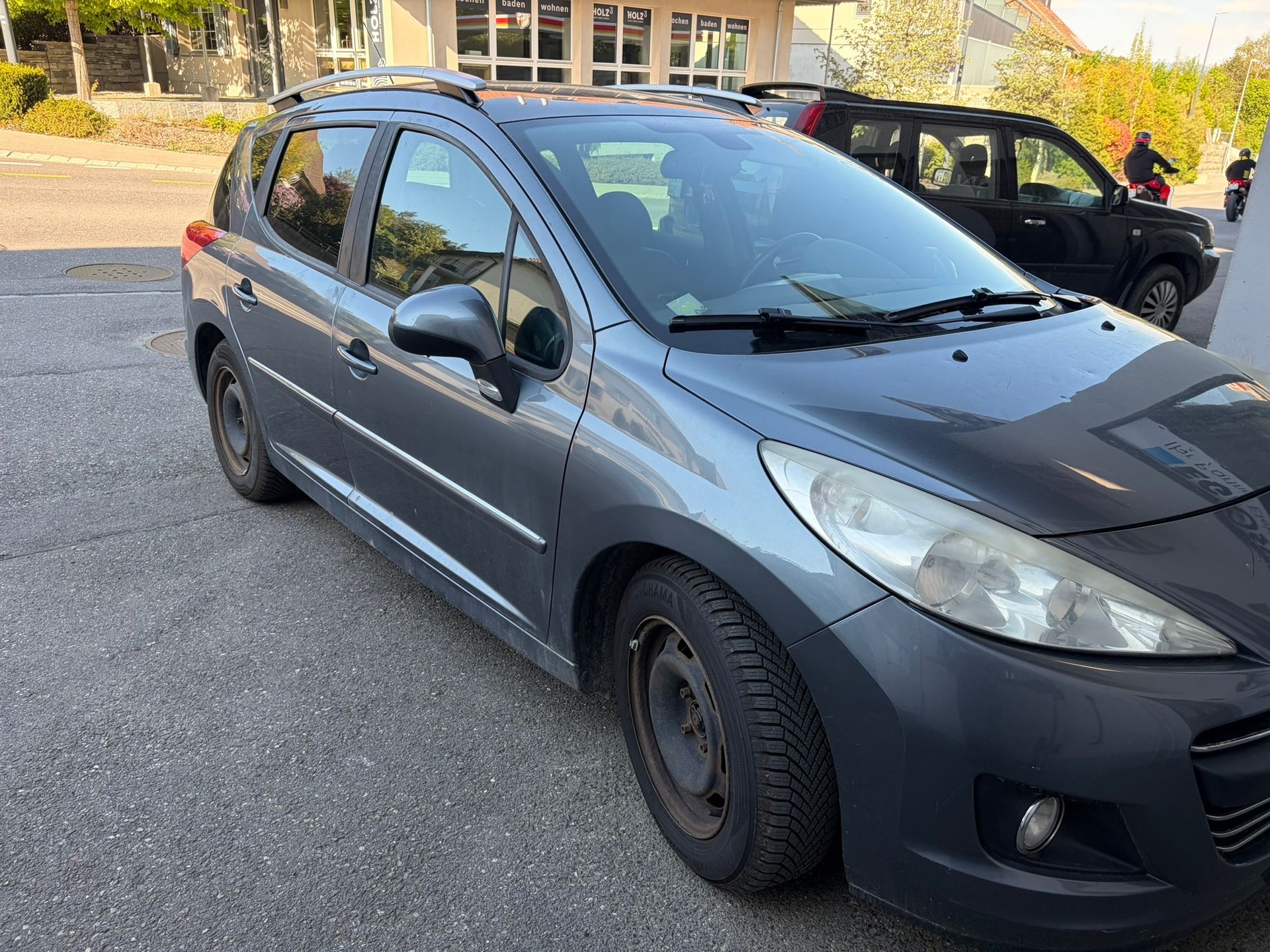 PEUGEOT 207 SW 1.6 HDI Sport-image-1