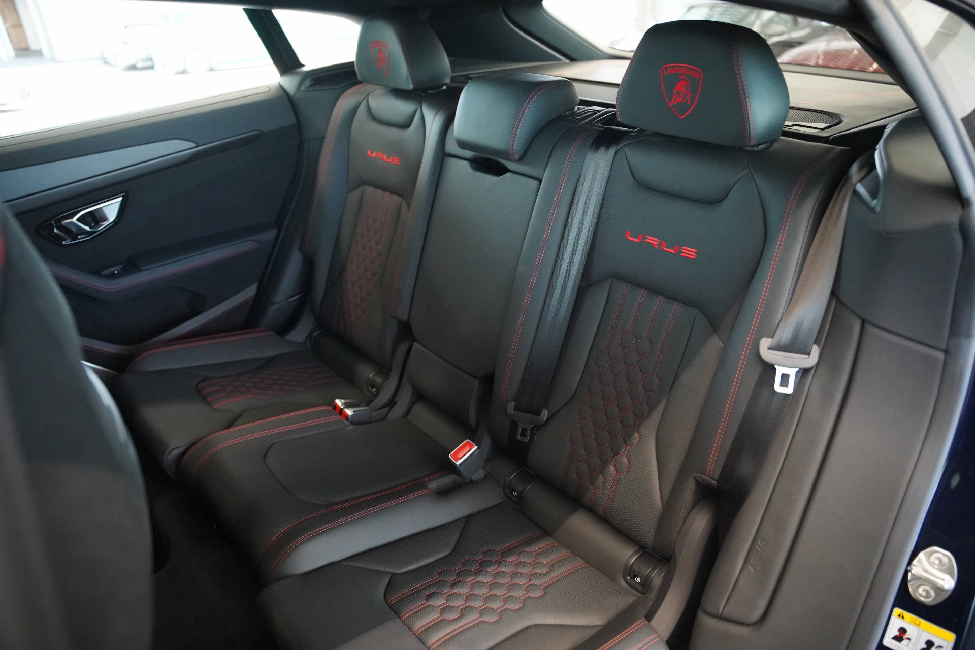 LAMBORGHINI Urus Performante-image-10