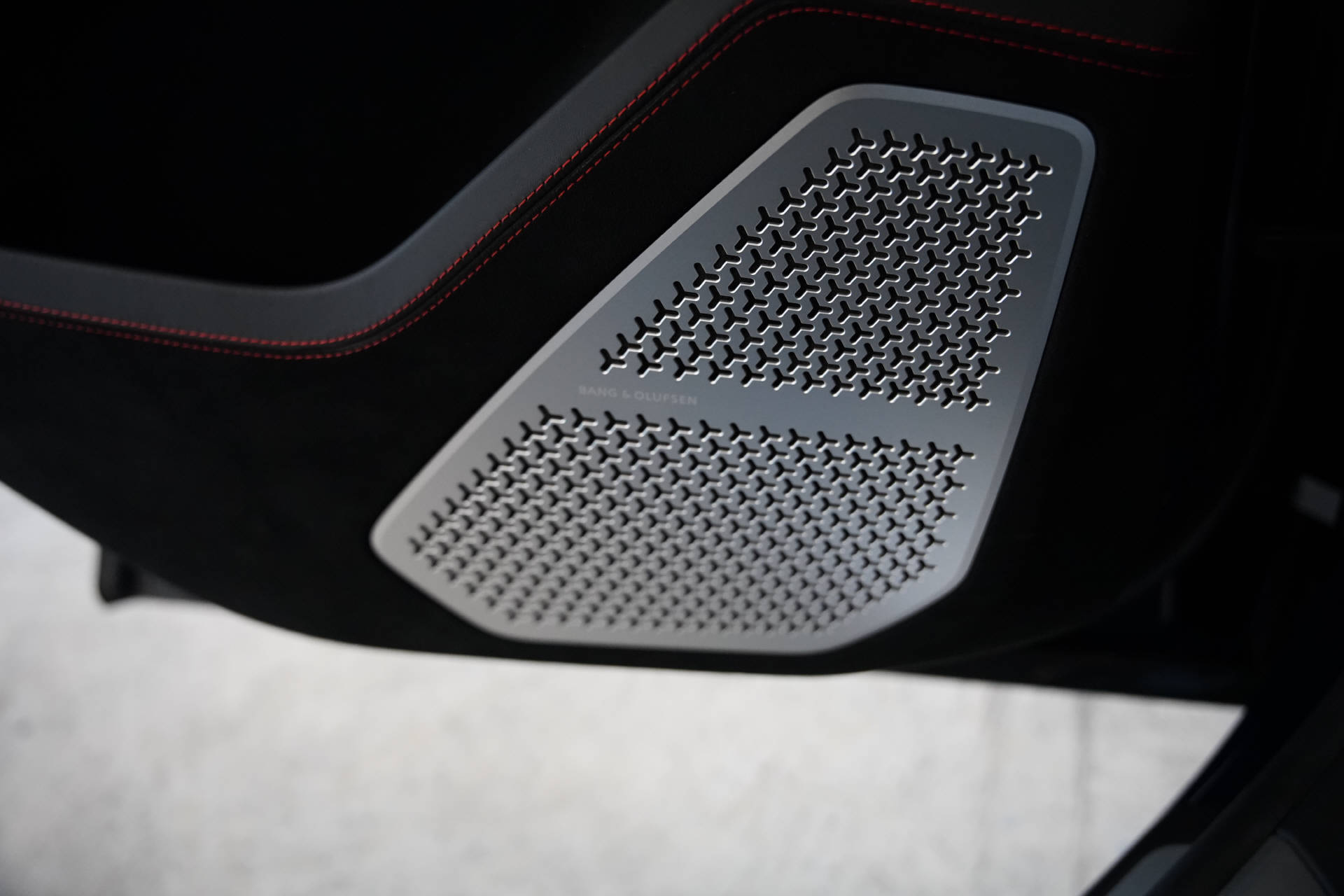 LAMBORGHINI Urus Performante-image-14