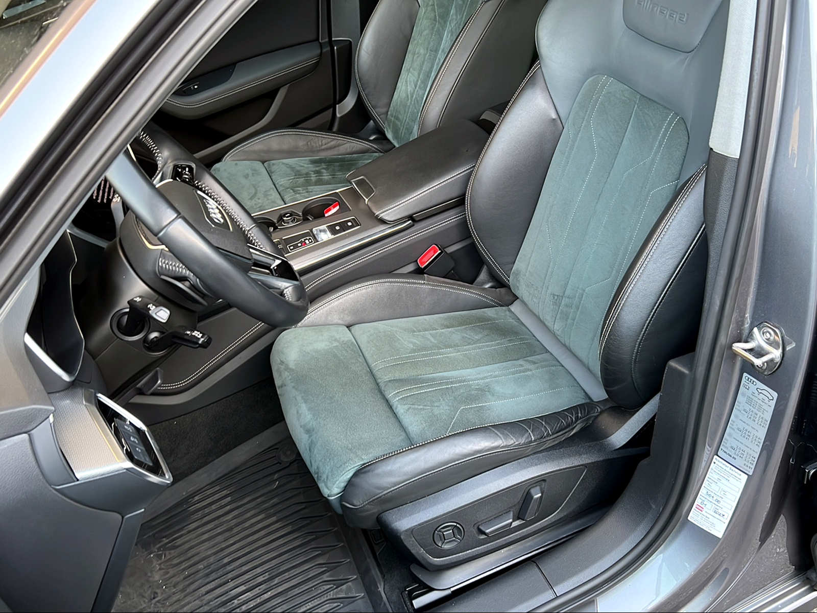 AUDI A6 allroad 50 TDI quattro tiptronic-image-9