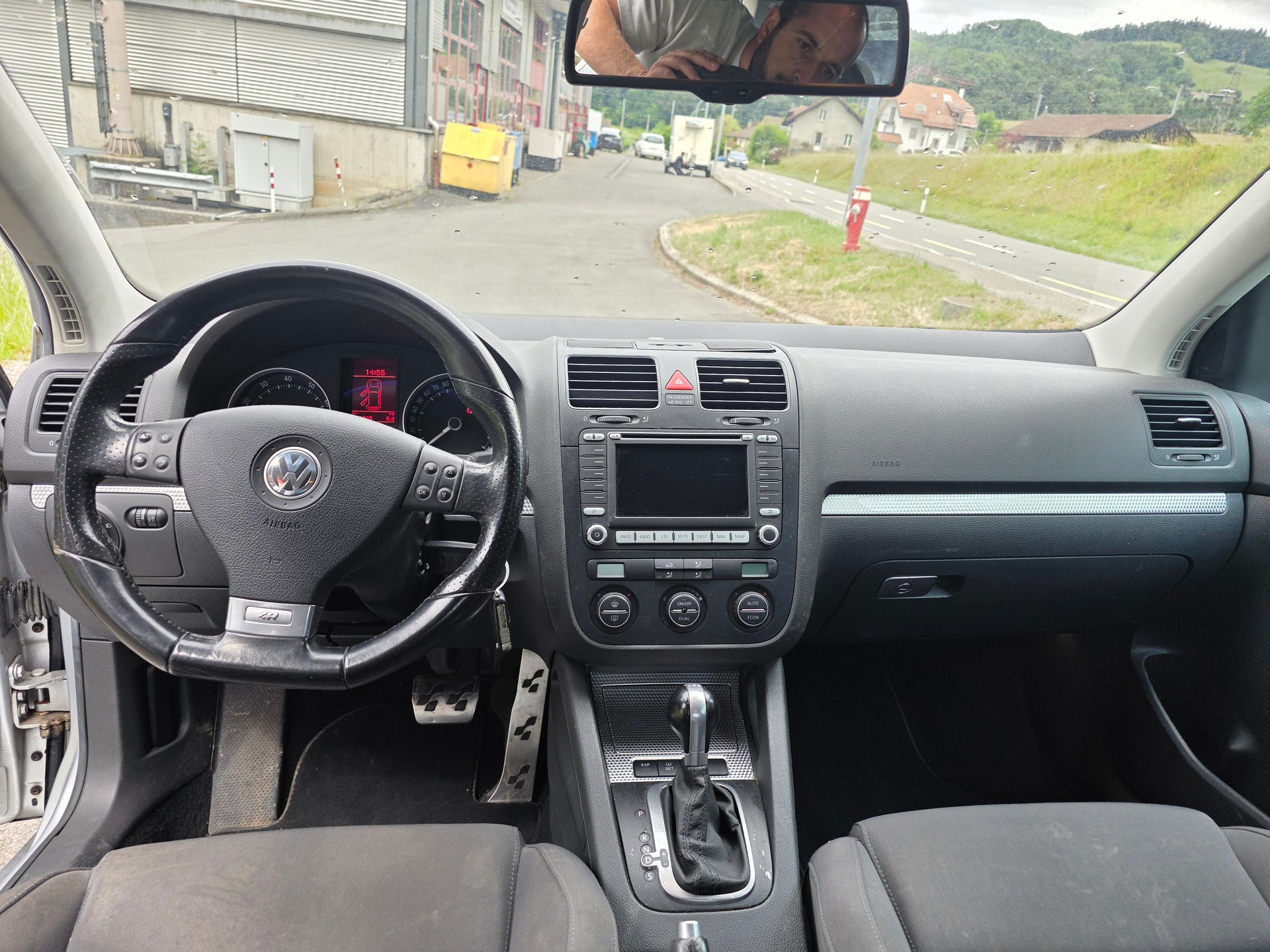 VW Golf R32 4Motion DSG-image-6