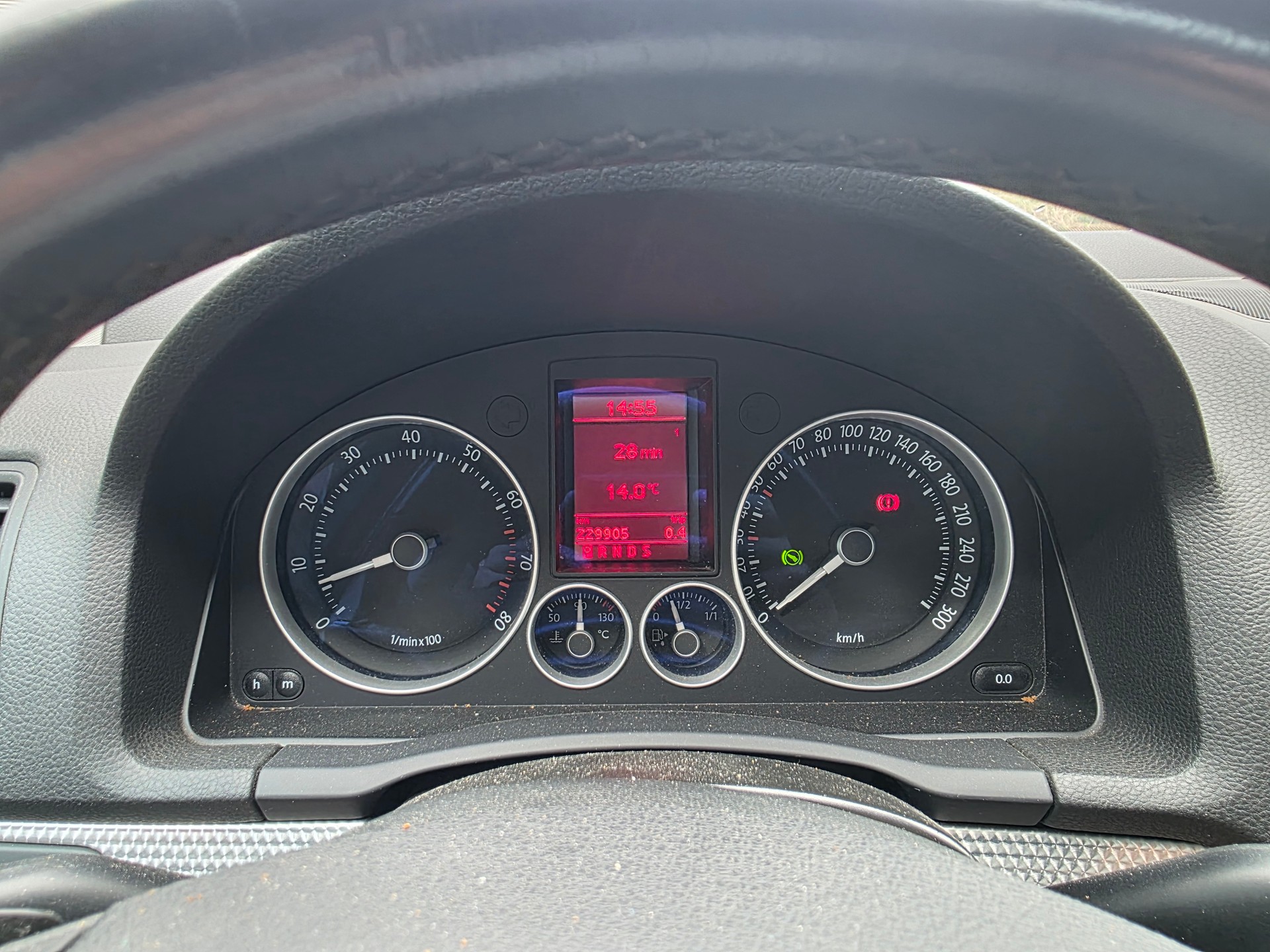 VW Golf R32 4Motion DSG-image-10