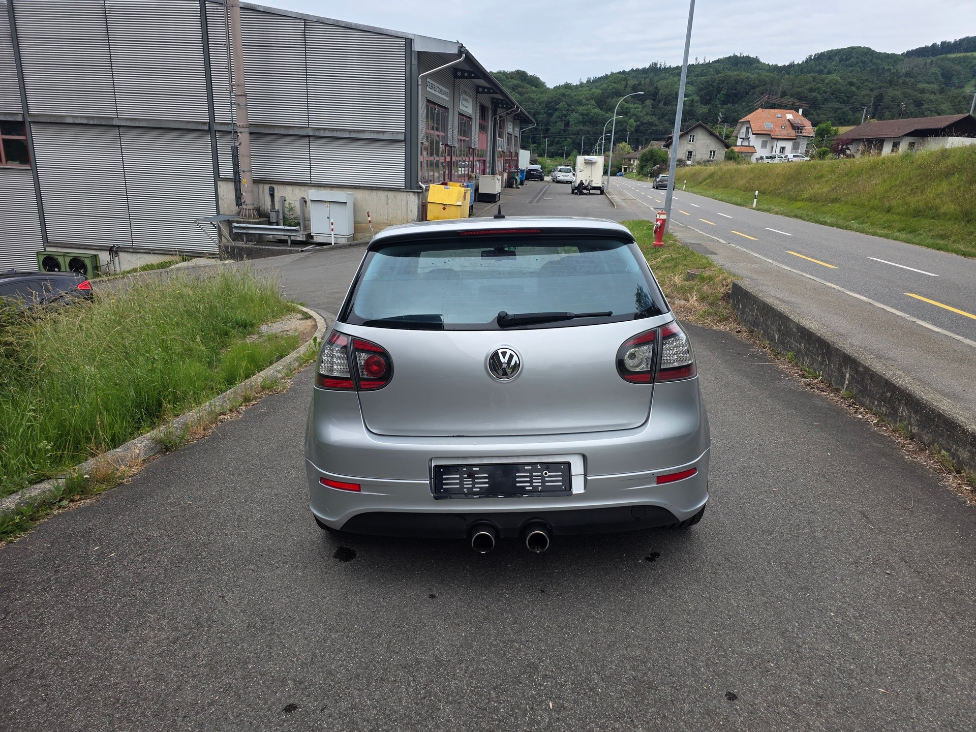 VW Golf R32 4Motion DSG-image-4