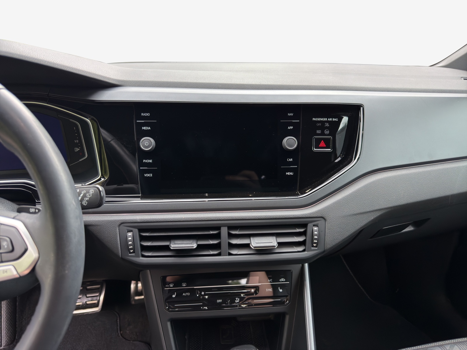 VW Taigo 1.5 TSI R-Line DSG-image-10