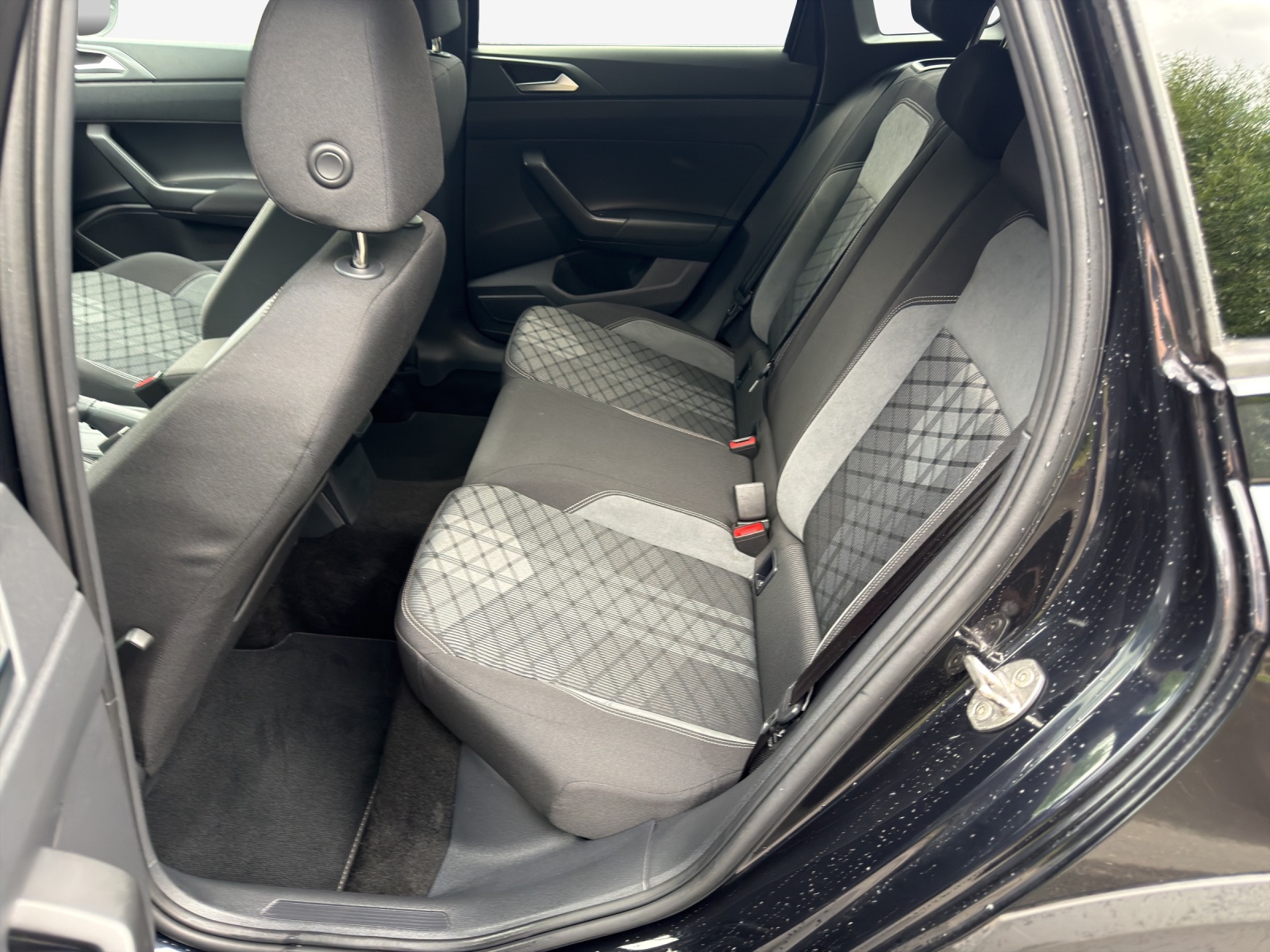 VW Taigo 1.5 TSI R-Line DSG-image-11