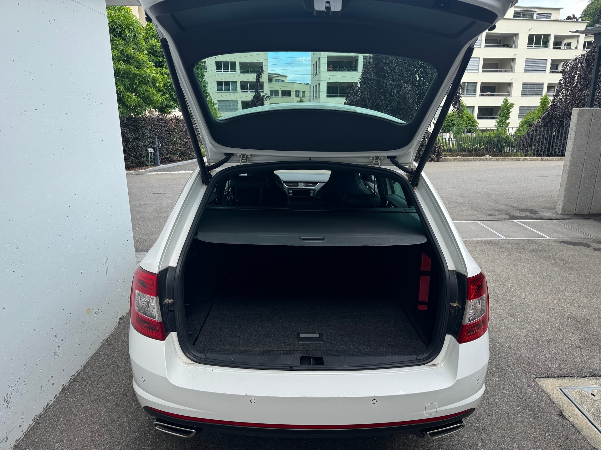 SKODA 2.0 TDI 184 RS 4x4 DSG-image-5