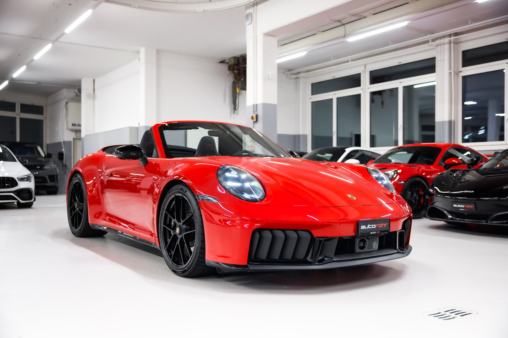 PORSCHE 911 Carrera 4 Cabriolet GTS PDK-image-2