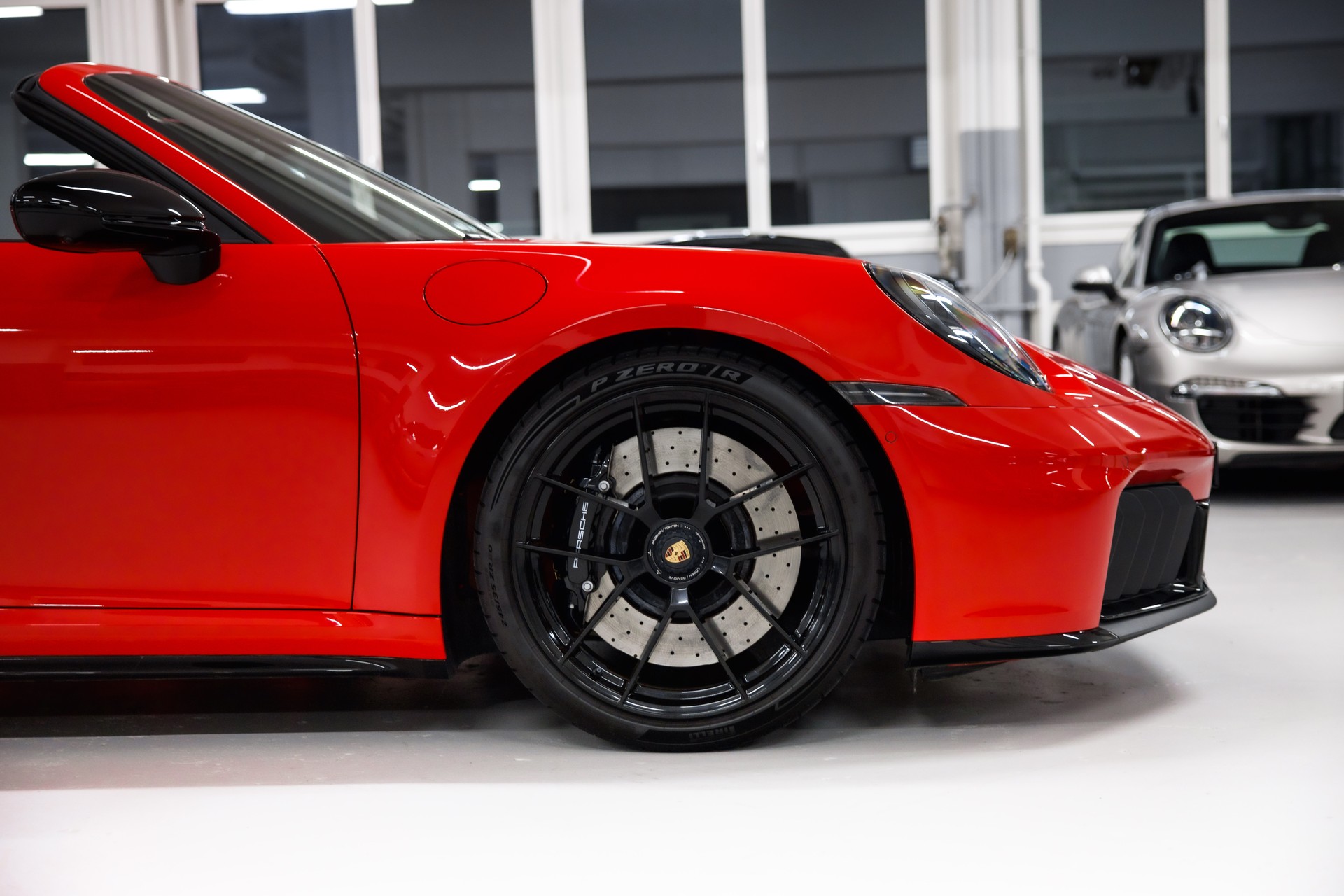 PORSCHE 911 Carrera 4 Cabriolet GTS PDK-image-8