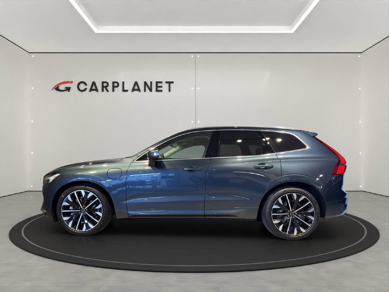 VOLVO XC60 2.0 T6 TE Ultra Bright eAWD-image-1