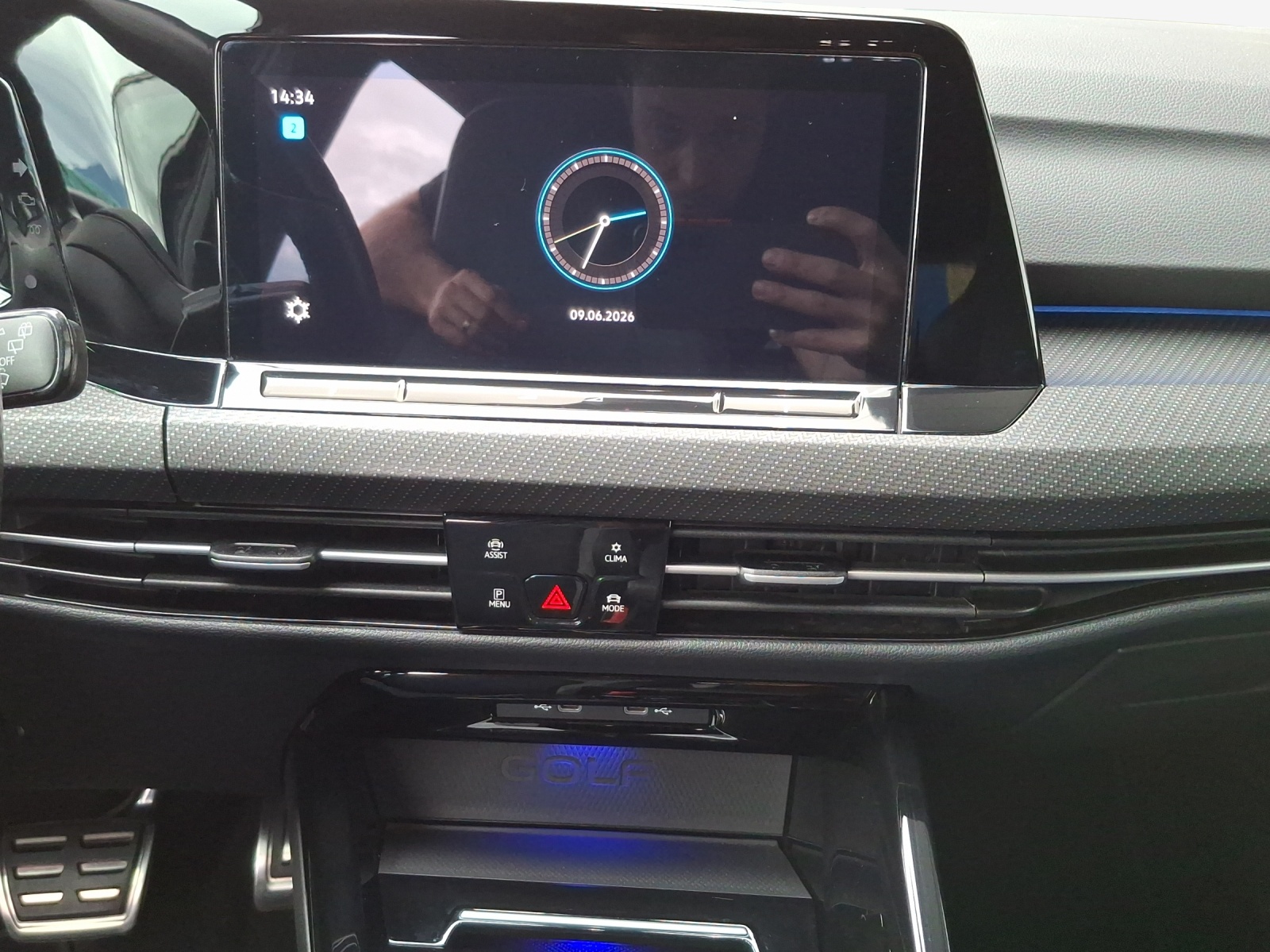 VW Golf 2.0 TSI R DSG 4Motion-image-10
