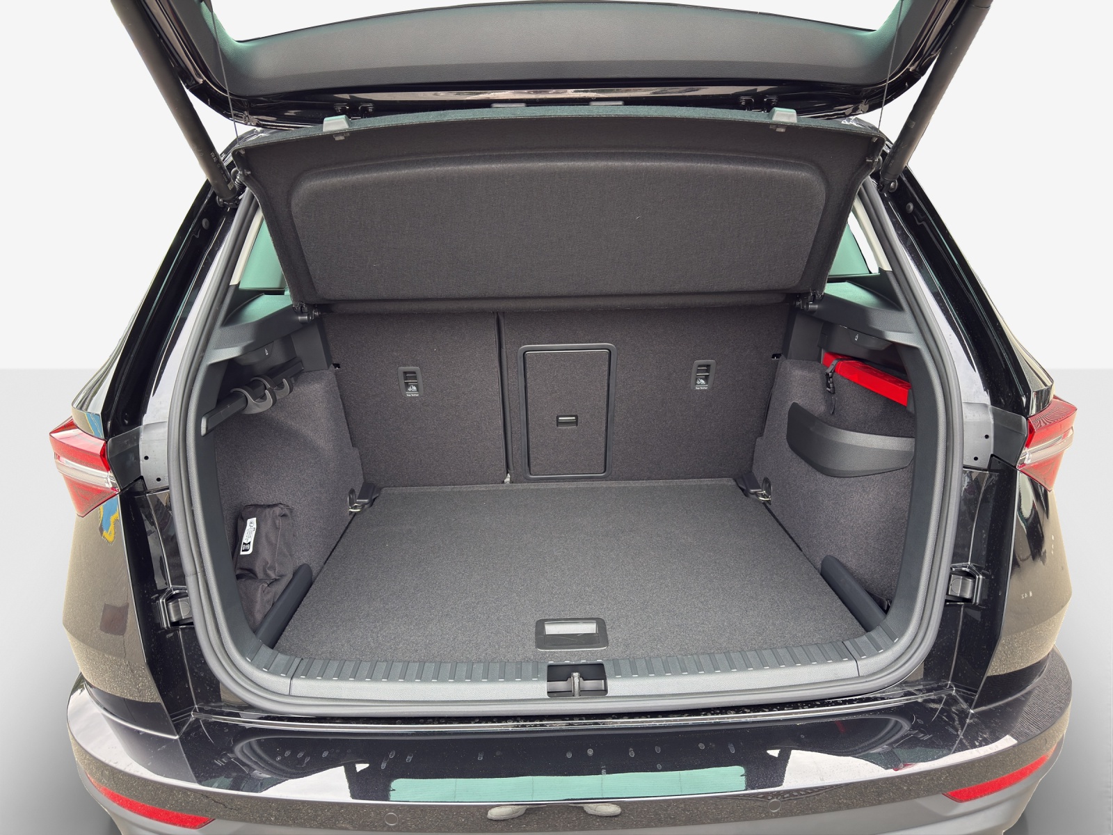 SKODA Karoq 2.0 TDI CR Dynamic 4x4 DSG-image-12