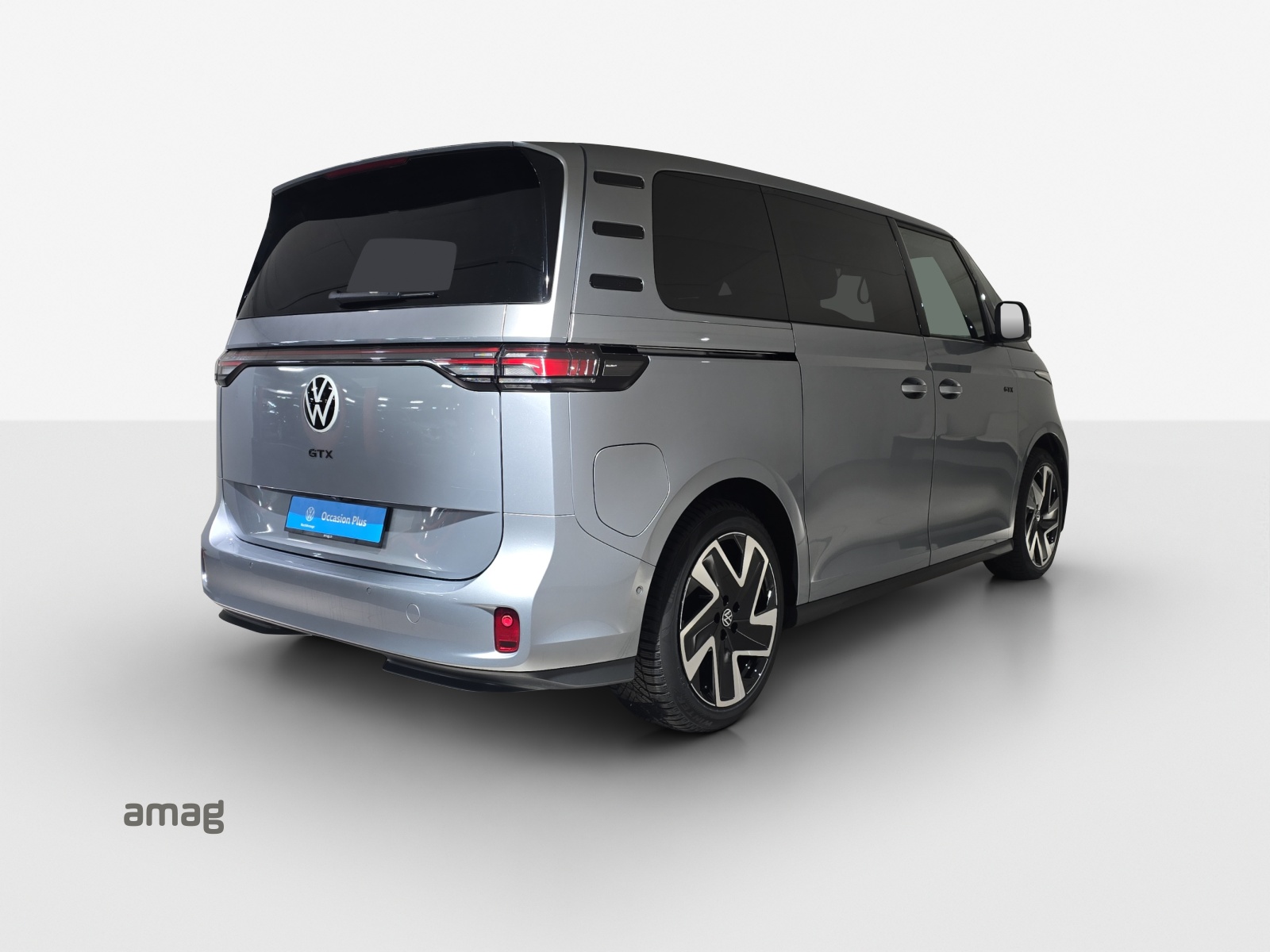 VW ID.Buzz LWB GTX 4 Motion-image-5