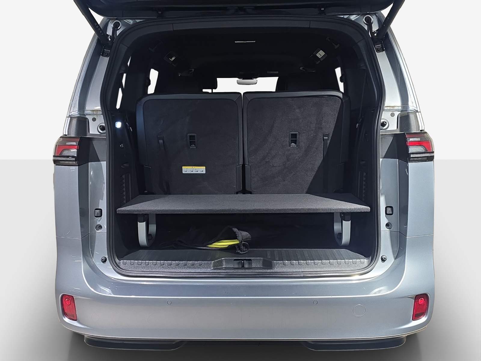 VW ID.Buzz LWB GTX 4 Motion-image-13