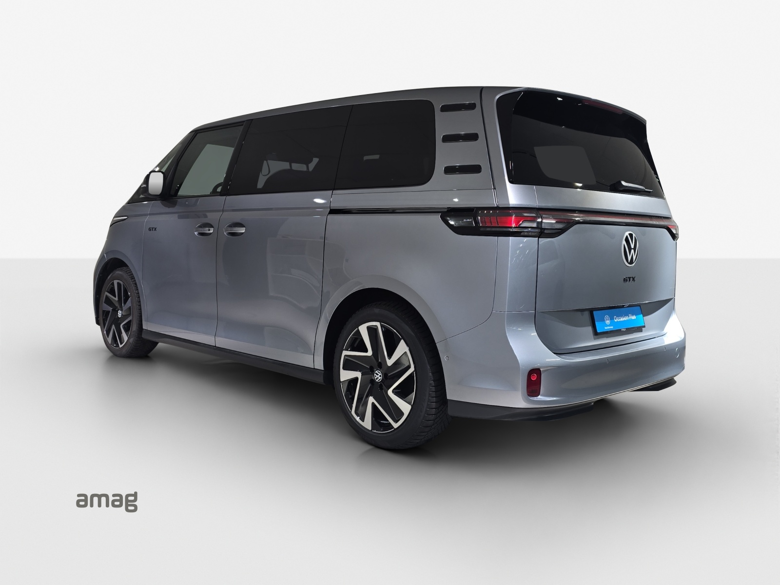 VW ID.Buzz LWB GTX 4 Motion-image-2