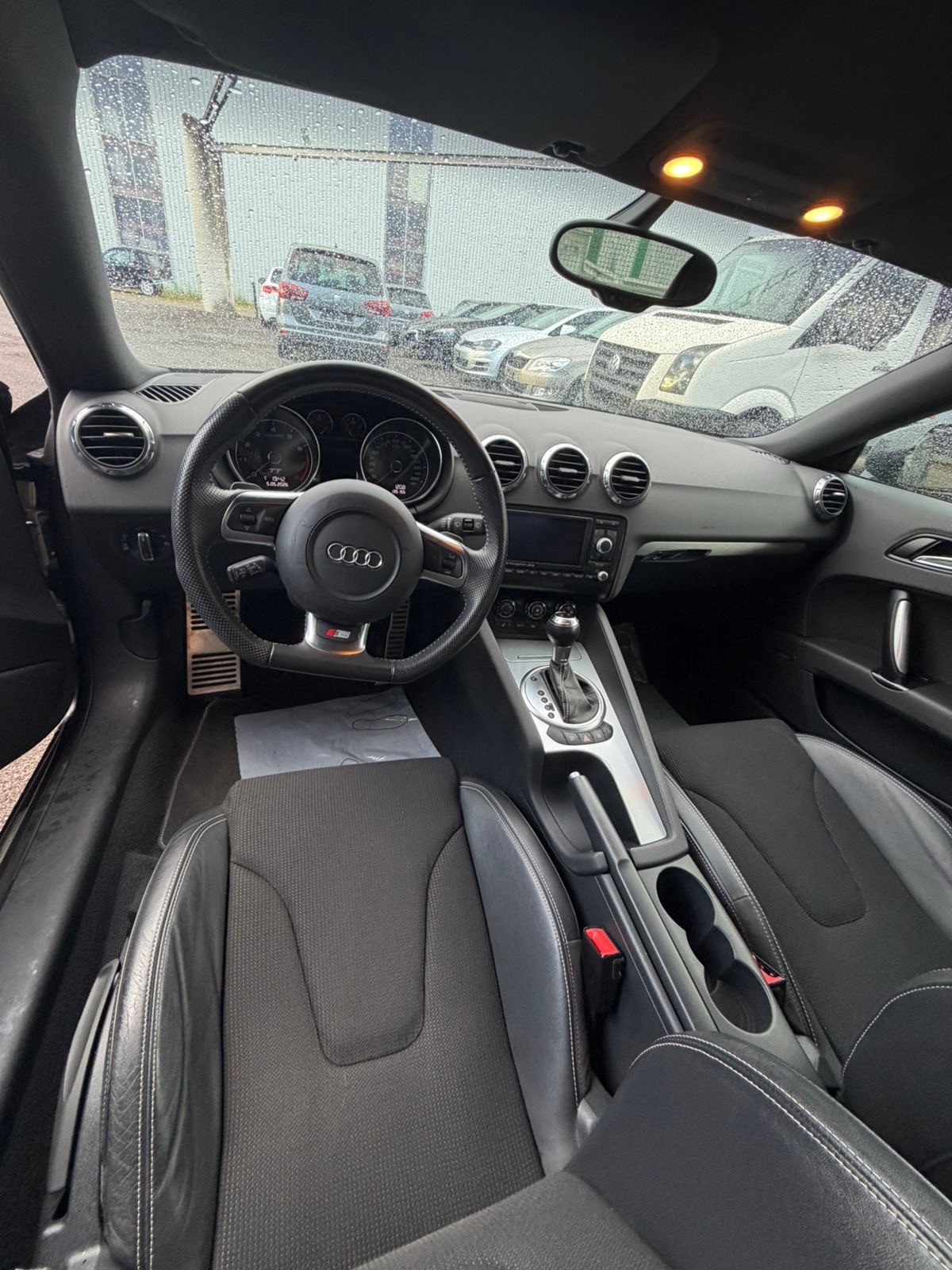 AUDI TT Coupé 2.0 TFSI Style-image-9