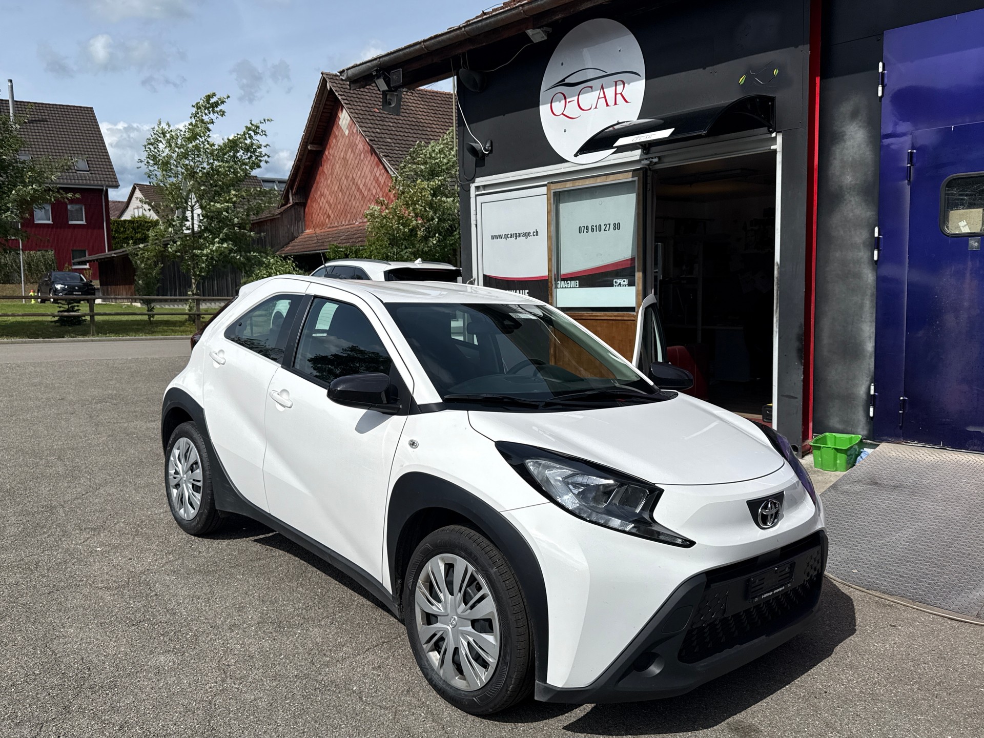 TOYOTA Aygo X 1.0 VVT-i Comfort CVT-image-0