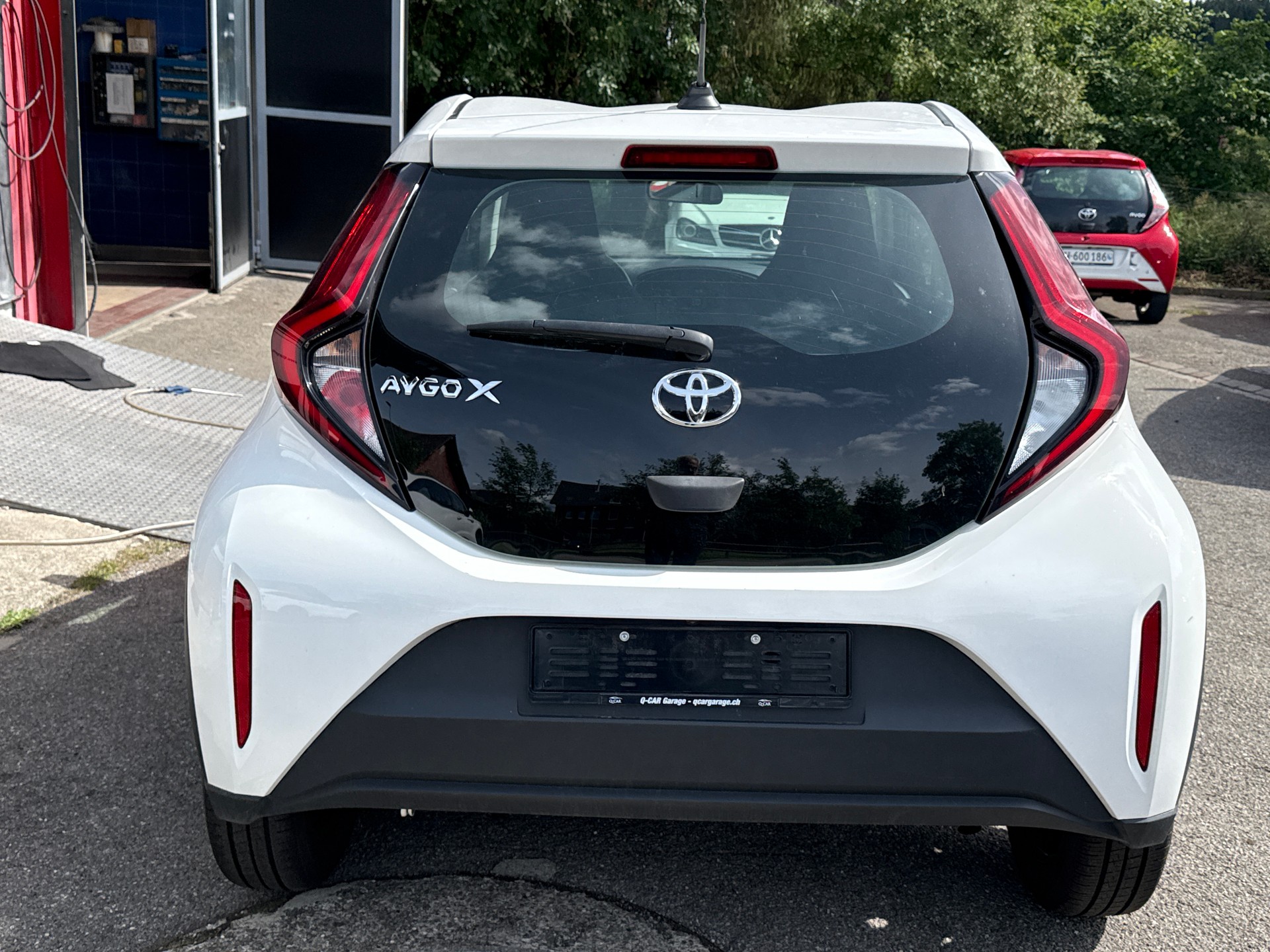TOYOTA Aygo X 1.0 VVT-i Comfort CVT-image-3