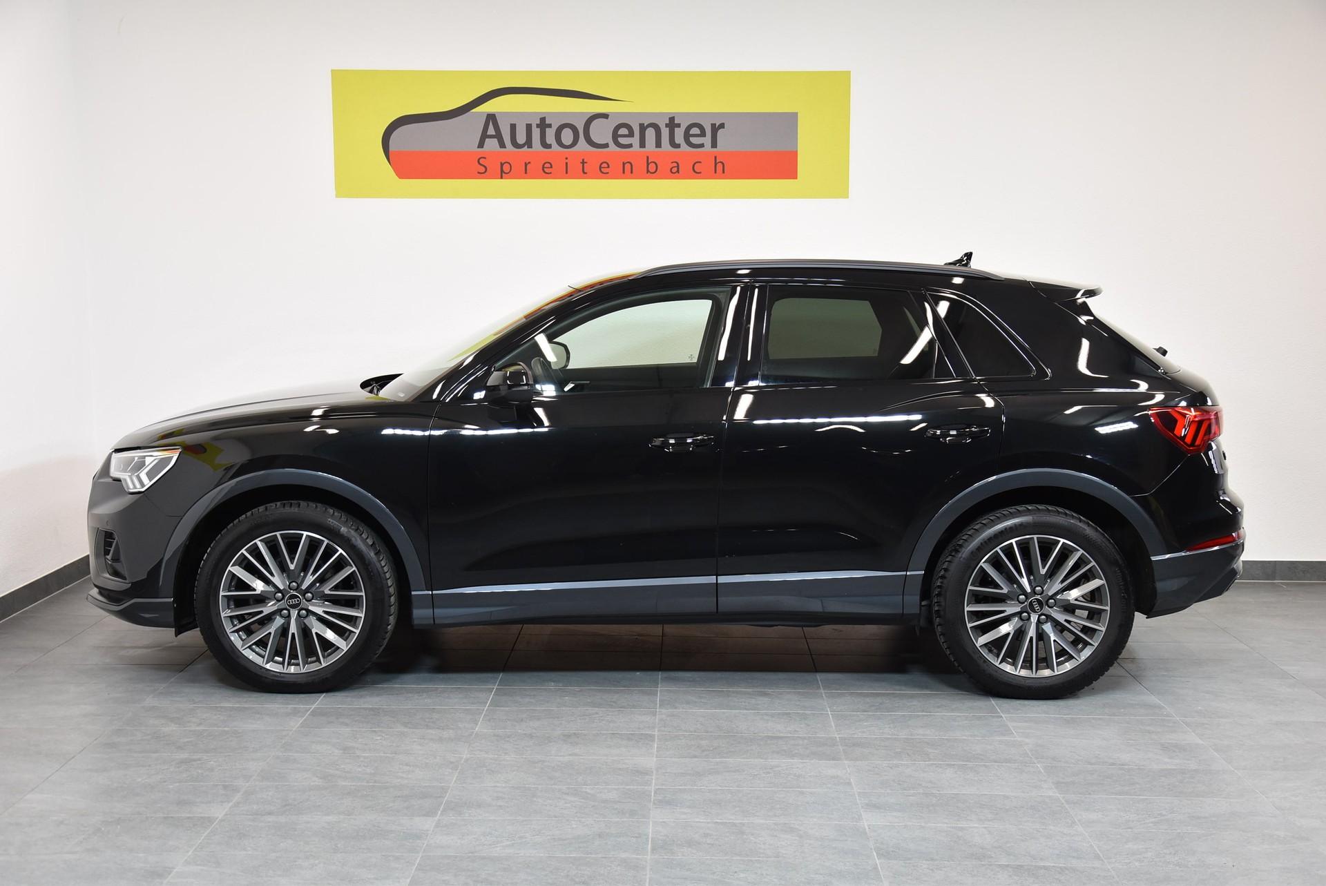 AUDI Q3 35 TFSI advanced Attraction S-tronic S-LINE INTERIEUR-image-12