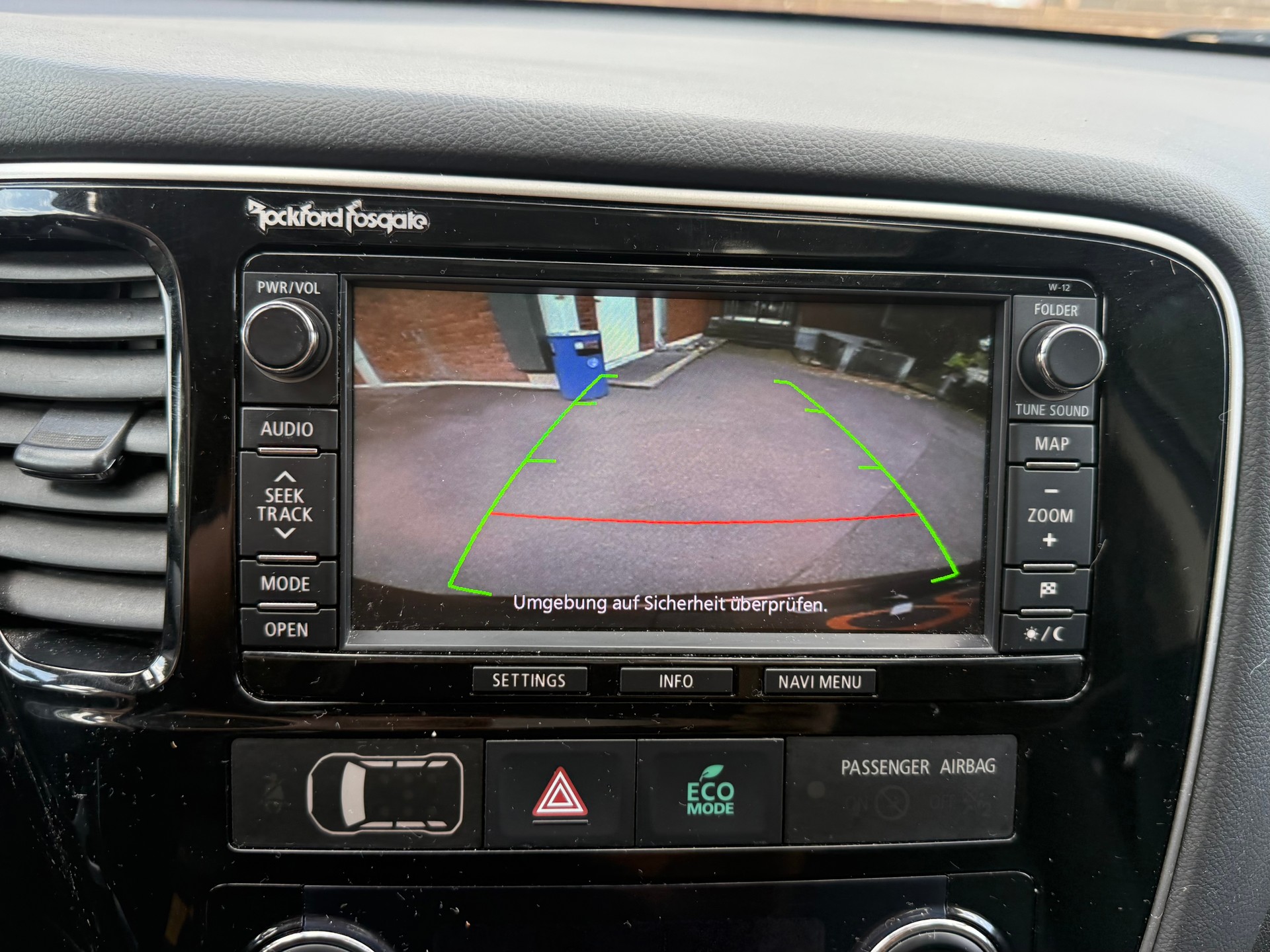 MITSUBISHI Outlander 2.0 Navigator CVT-image-7