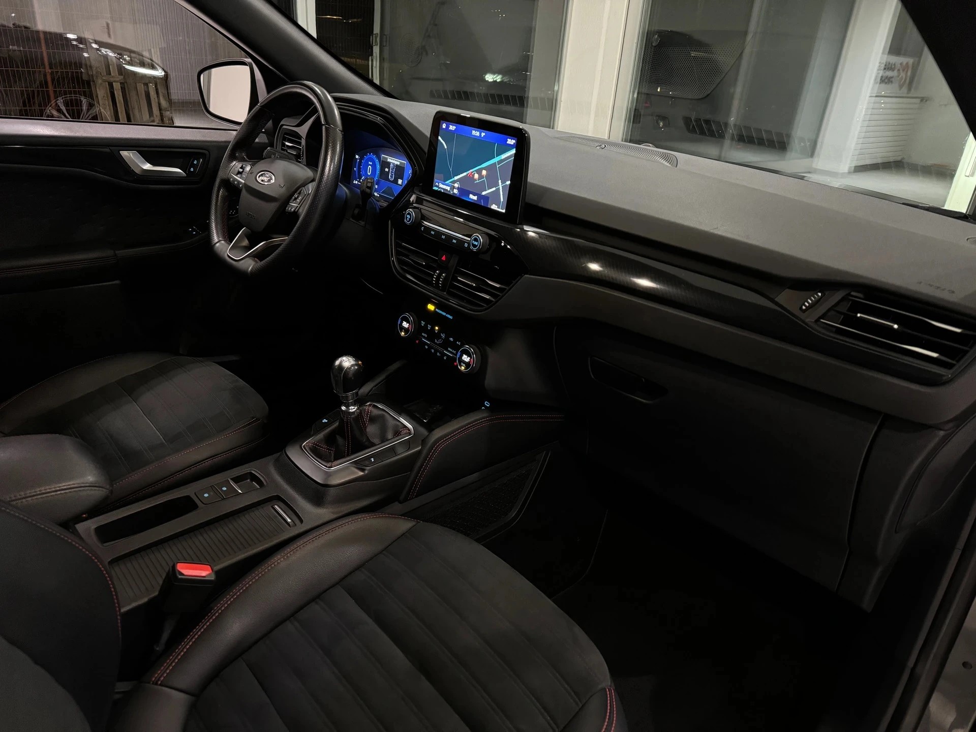 FORD FORD Kuga 2.0 EcoBlue Hybrid ST-Line X 2WD-image-9