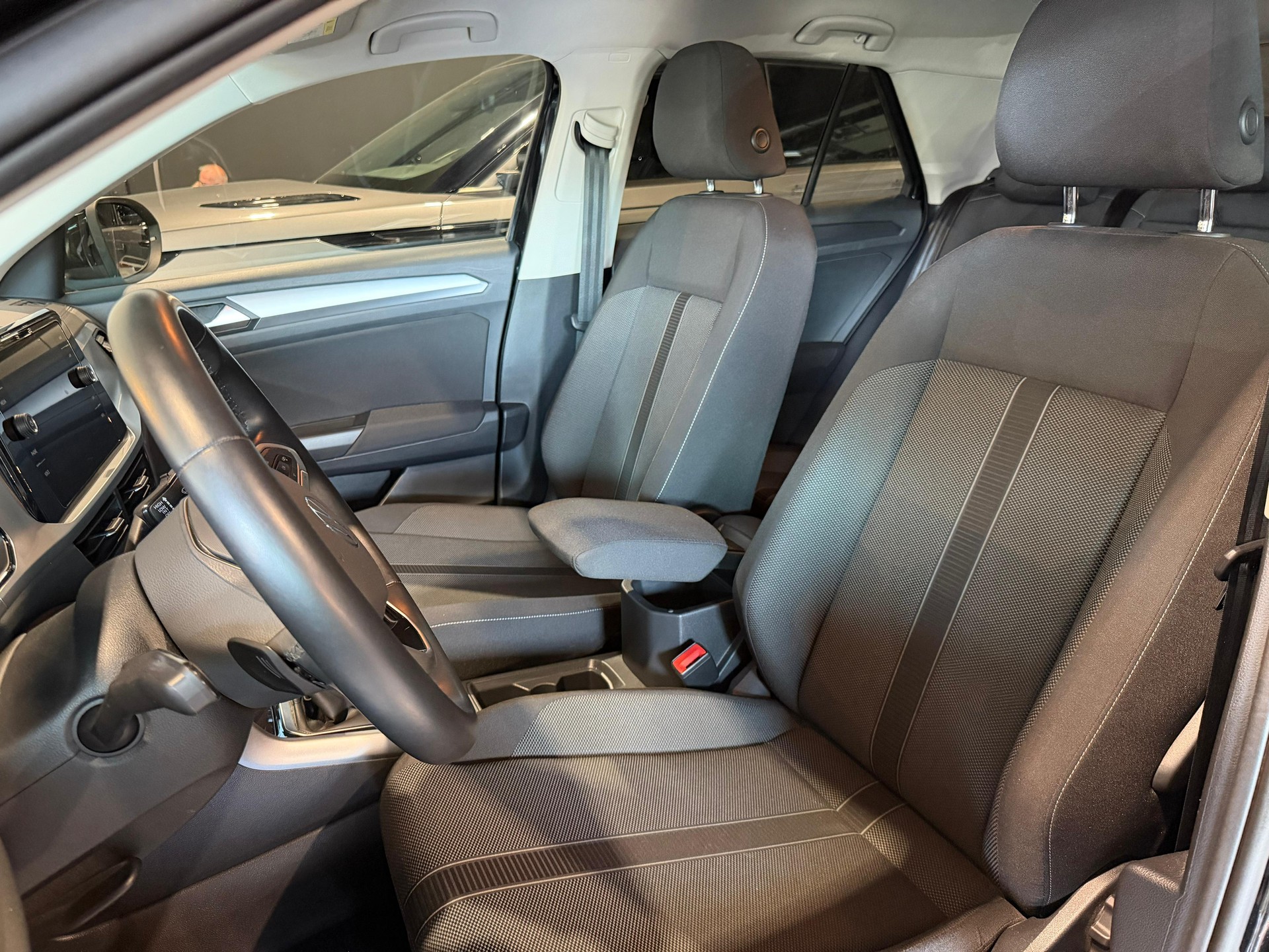 VW T-Roc 1.5 TSI EVO Style DSG-image-10