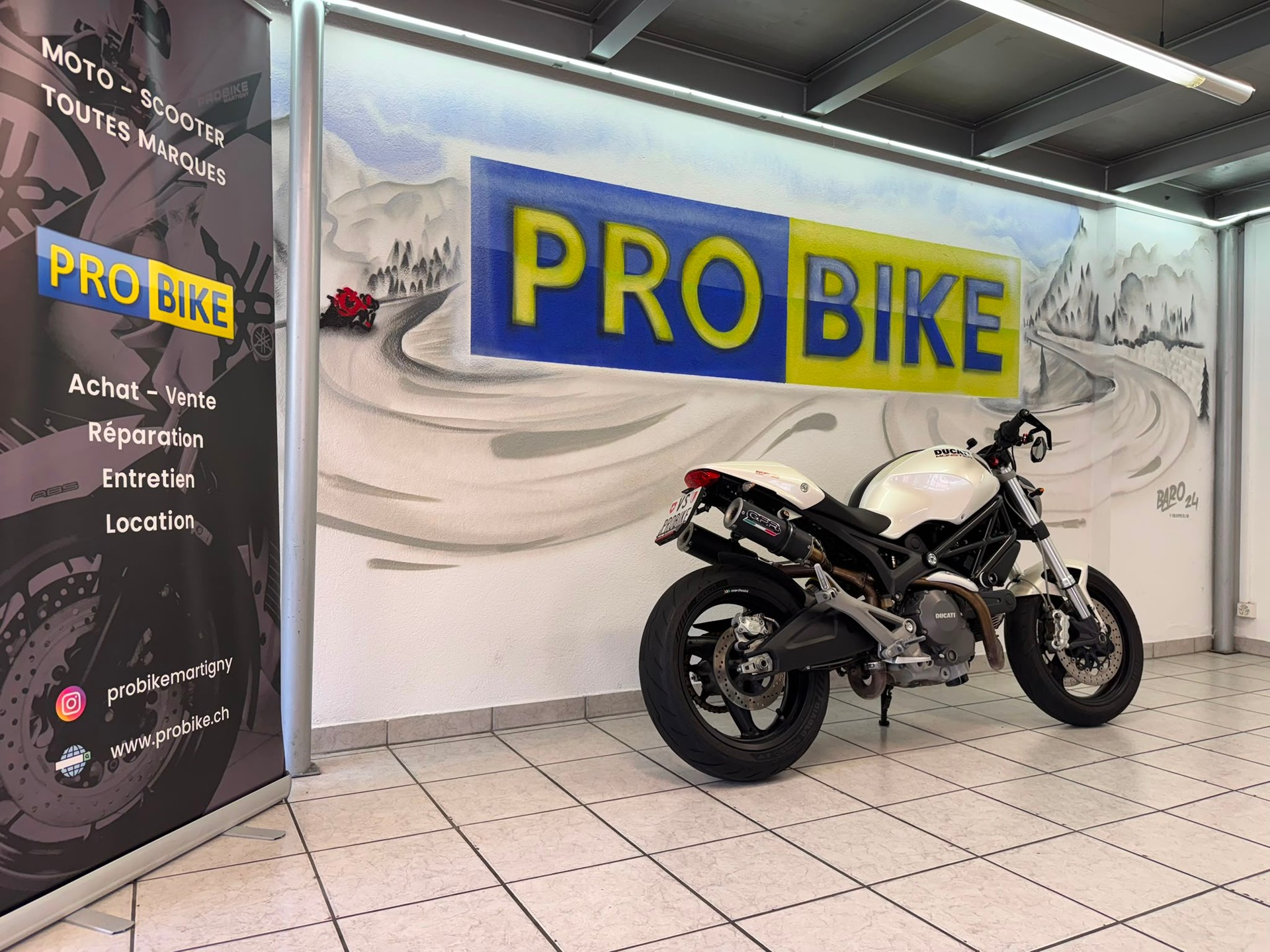 DUCATI Monster 696M plus (25kW)-showroom-element-2