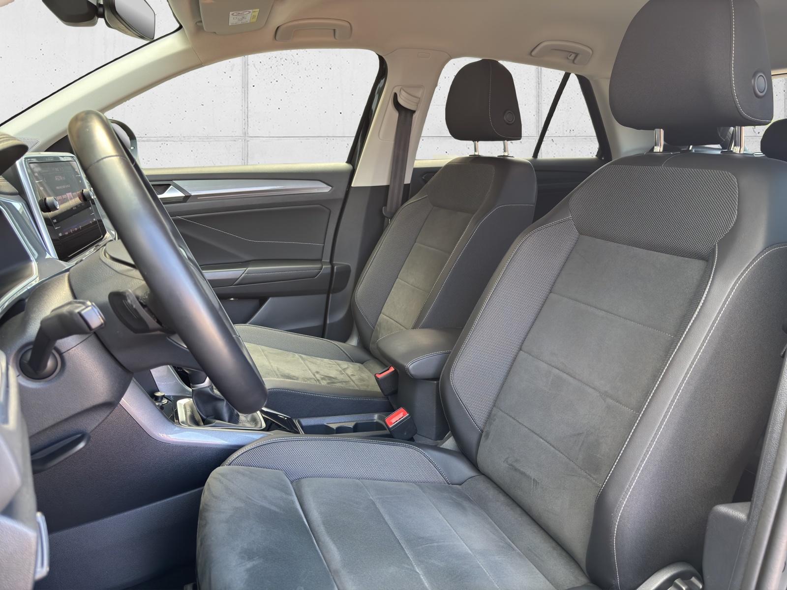 VW New T-Roc 1.5 TSI EVO Style DSG mit Rückfahrkamera-image-25
