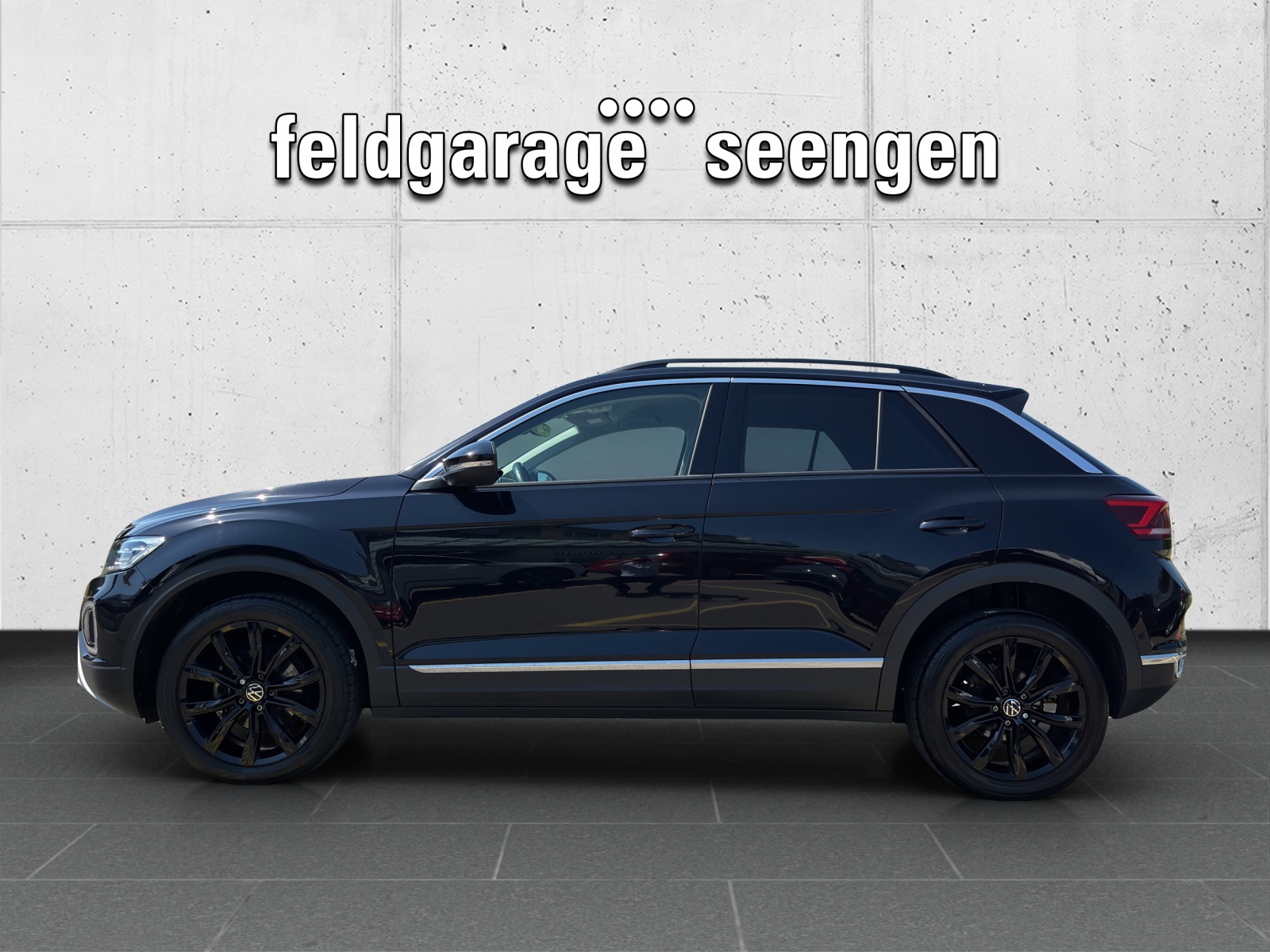 VW New T-Roc 1.5 TSI EVO Style DSG mit Rückfahrkamera-image-1