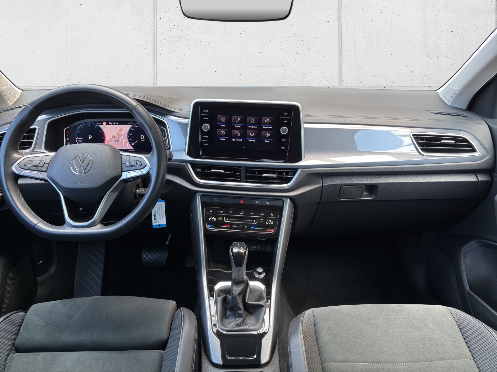 VW New T-Roc 1.5 TSI EVO Style DSG mit Rückfahrkamera-image-10