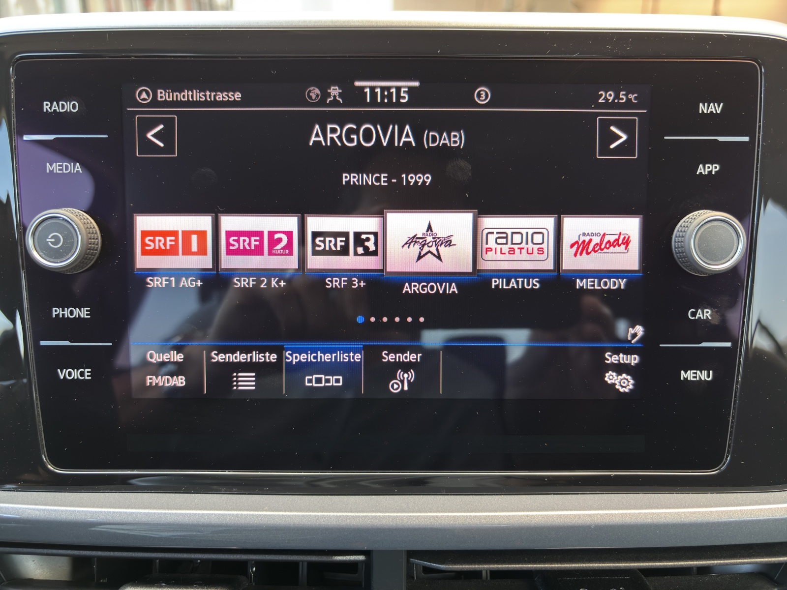 VW New T-Roc 1.5 TSI EVO Style DSG mit Rückfahrkamera-image-18