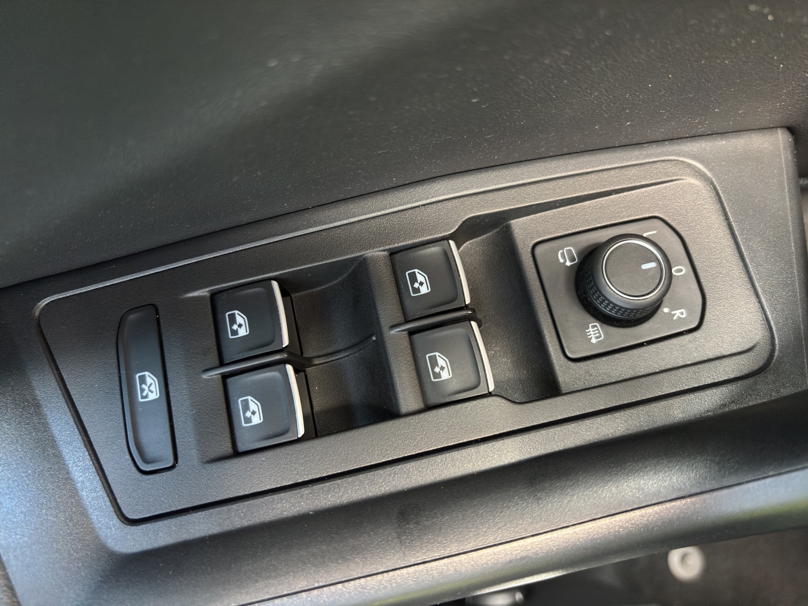 VW New T-Roc 1.5 TSI EVO Style DSG mit Rückfahrkamera-image-28