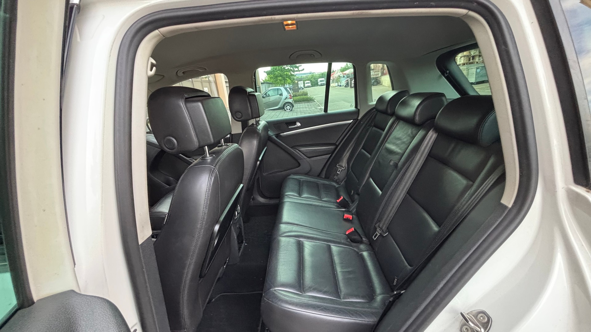 VW Tiguan 2.0 TDI BMT Design 4Motion DSG-image-6