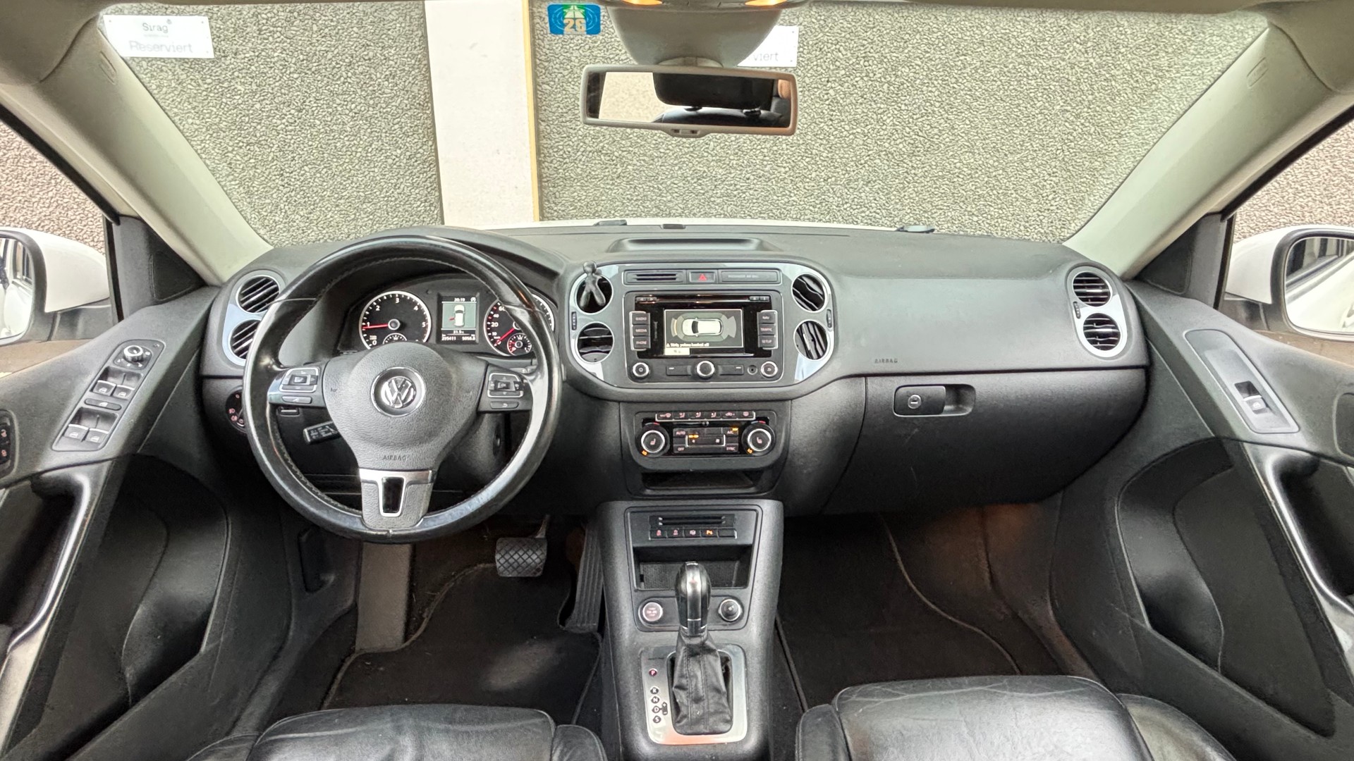 VW Tiguan 2.0 TDI BMT Design 4Motion DSG-image-8