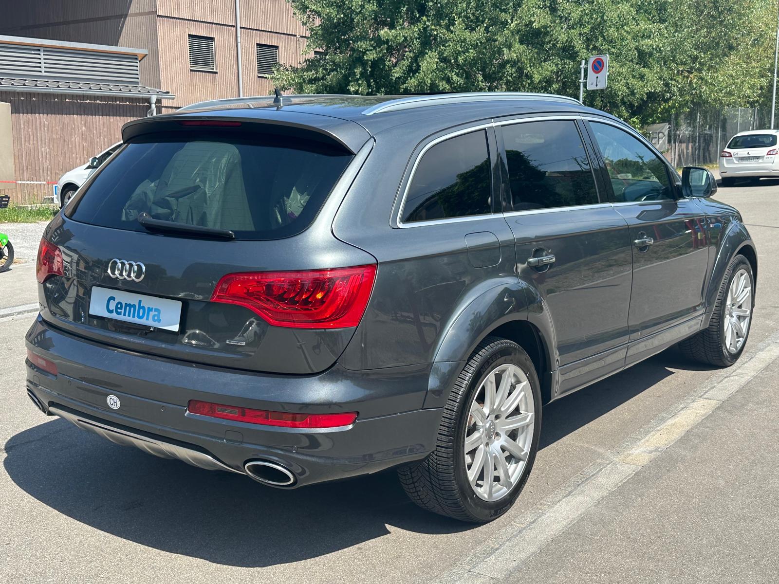 AUDI Q7 3.0 TDI quattro tiptronic-image-4