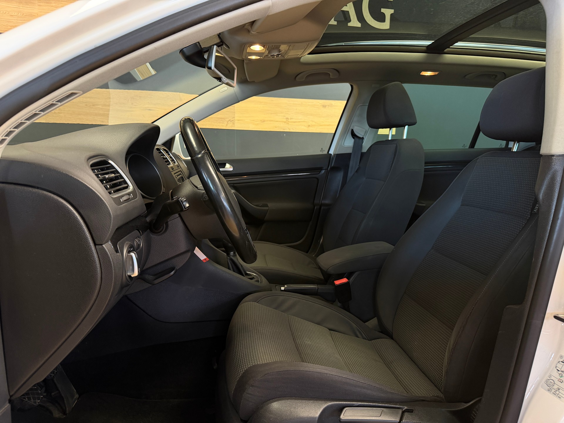 VW Golf Variant 1.4 TSI Comfortline-image-14