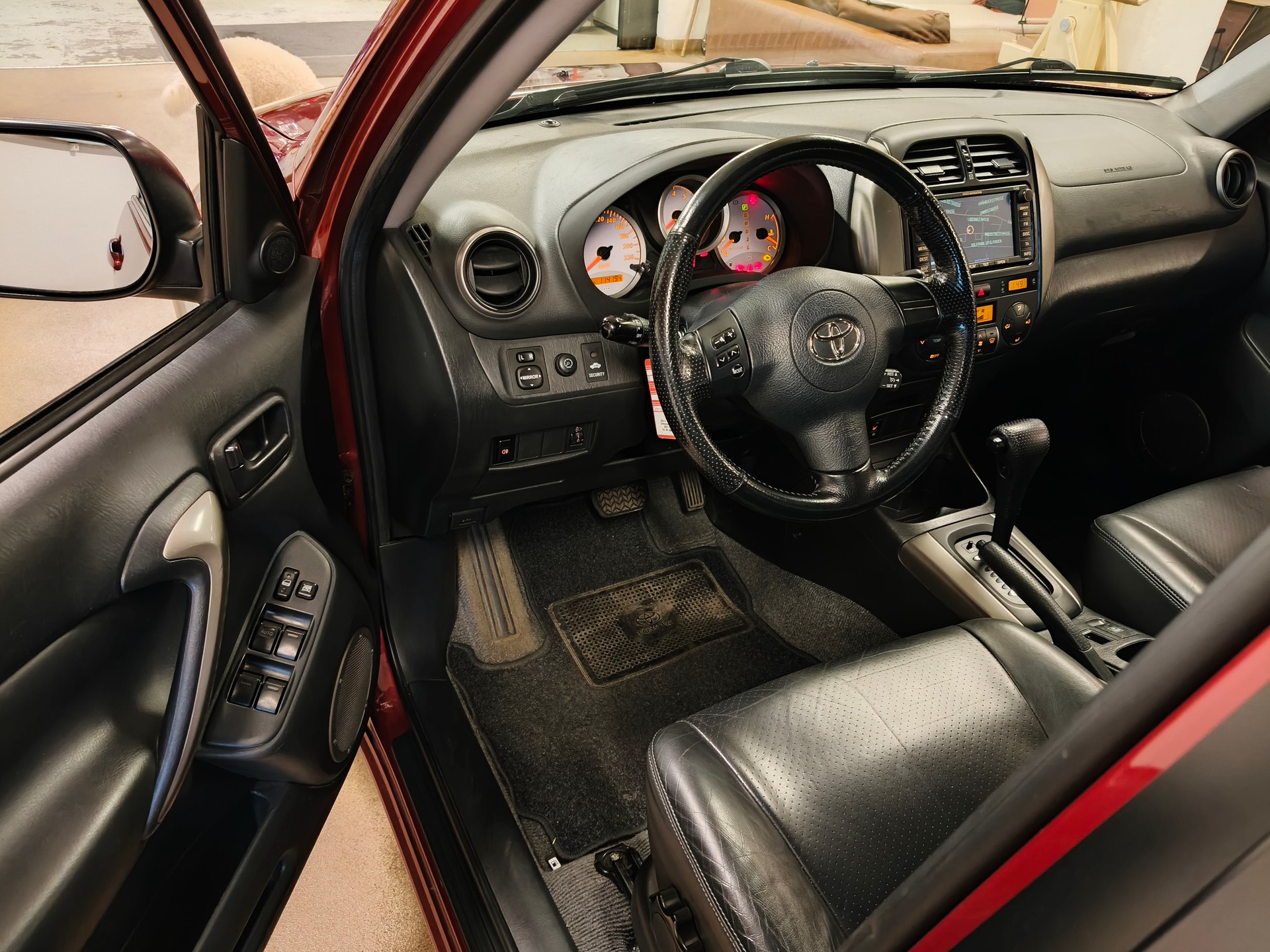 TOYOTA RAV-4 2.0 16V Linea Sol-image-13