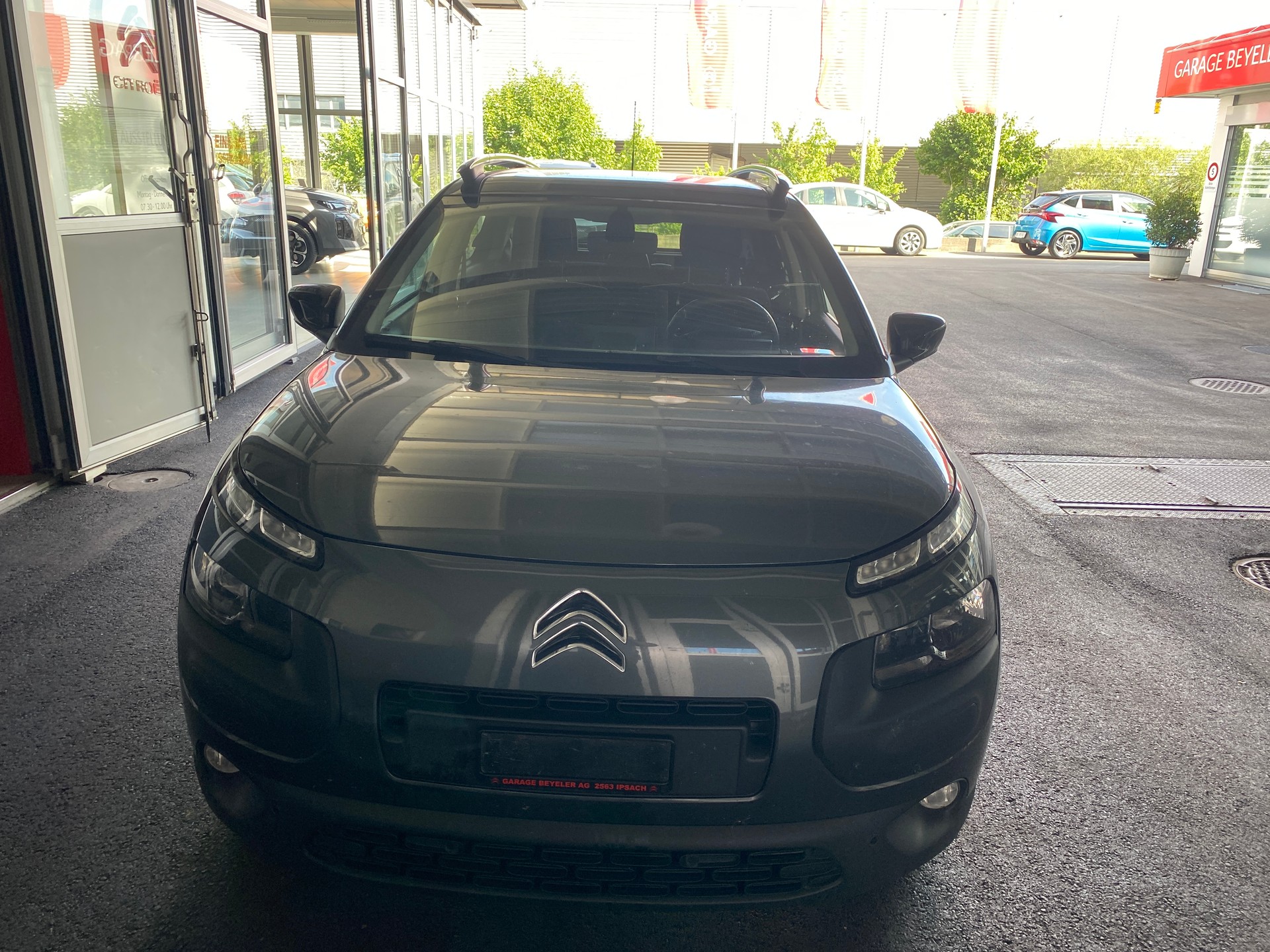 CITROEN C4 Cactus 1.2 e-THP Shine-image-1