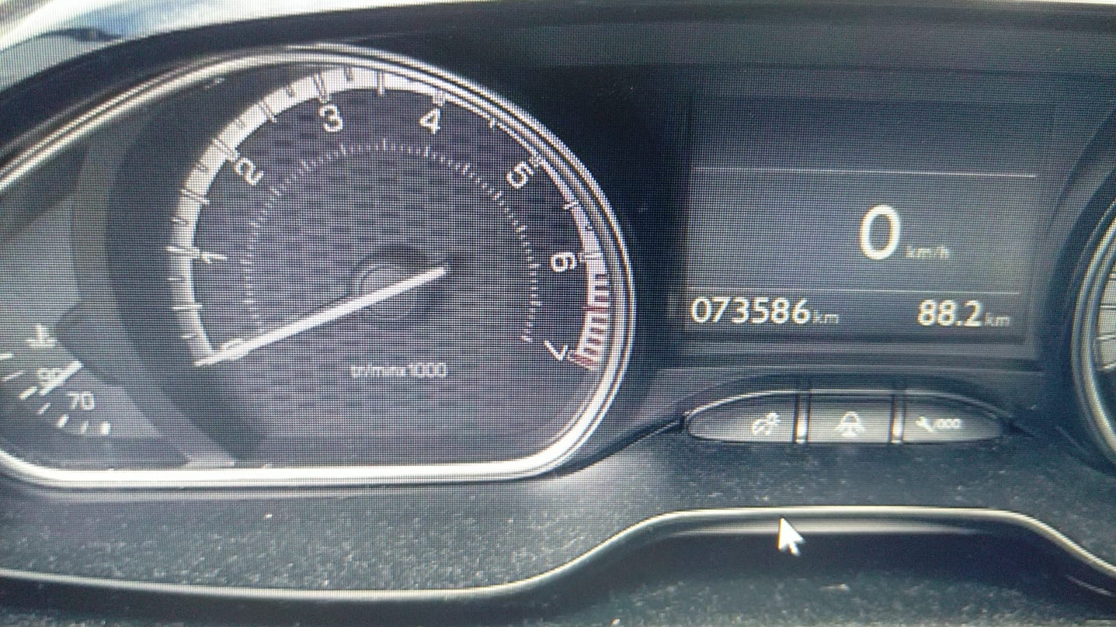 PEUGEOT 2008 1.2 PureTech GT Line-image-8