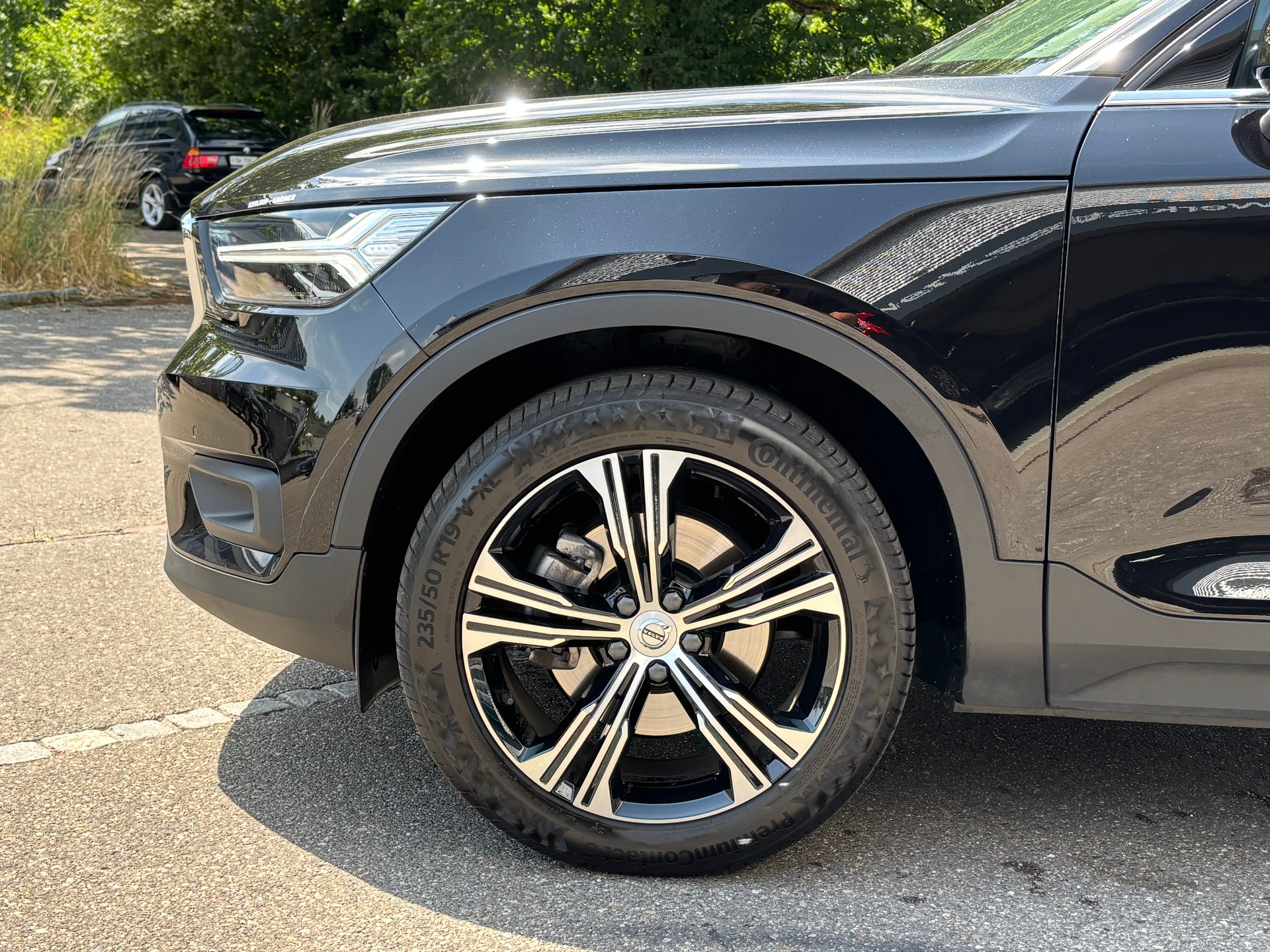 VOLVO XC40 2.0 T4 Inscription AWD-image-1