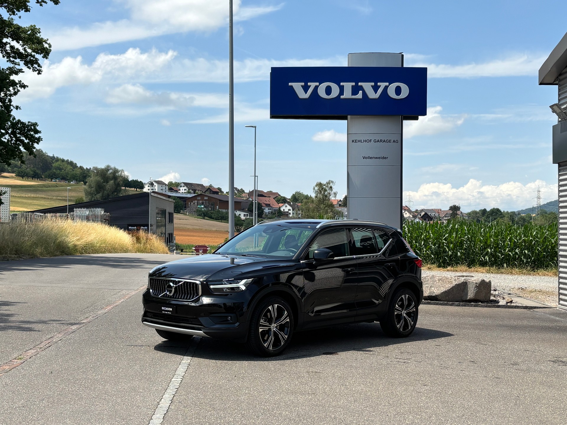VOLVO XC40 2.0 T4 Inscription AWD-image-0