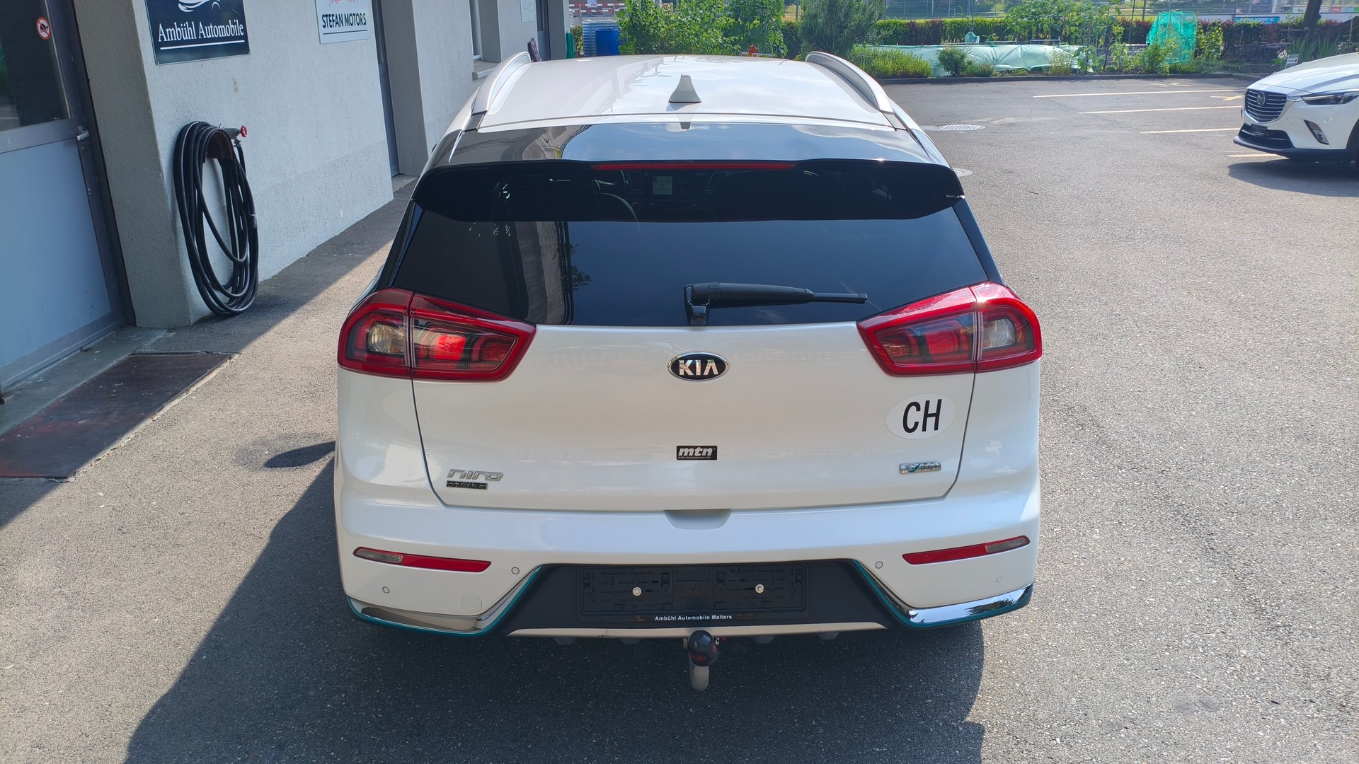 KIA Niro 1.6GDi Plug-in Hybrid DCT-image-3