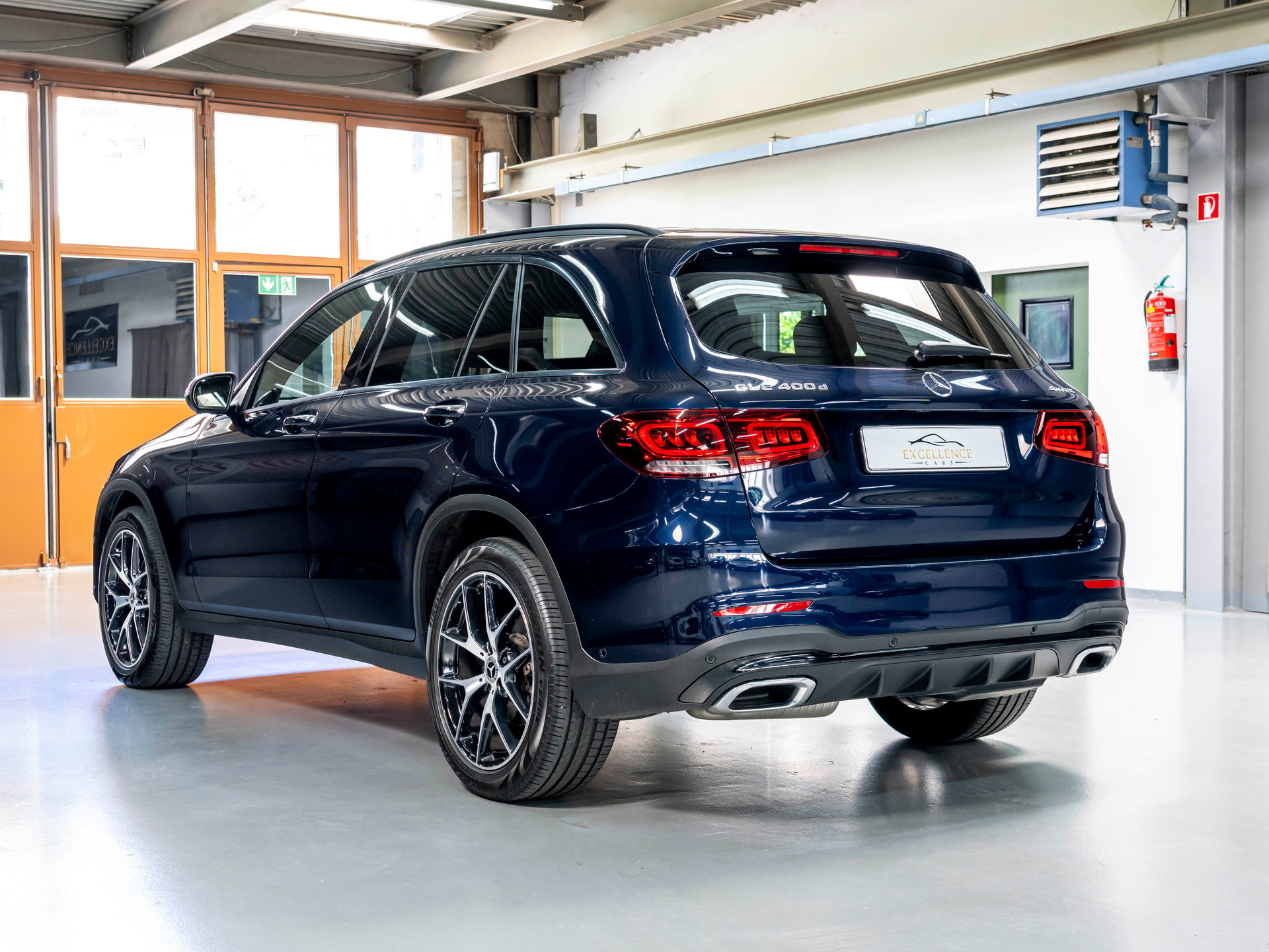 MERCEDES-BENZ GLC 400 d 4Matic AMG Line 9G-Tronic-image-7
